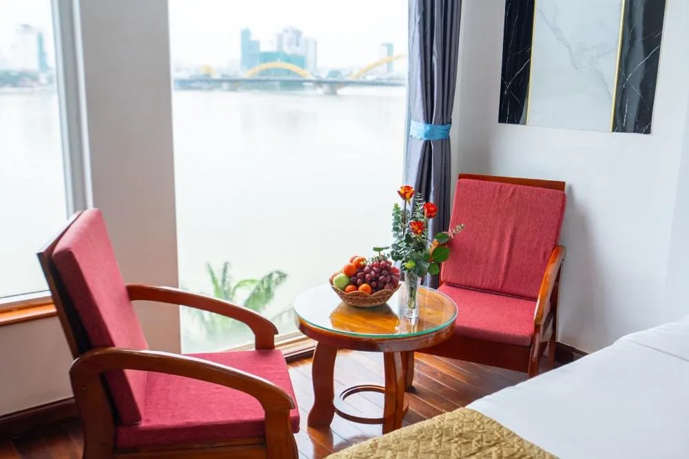 Seating area in Catinal Hotel