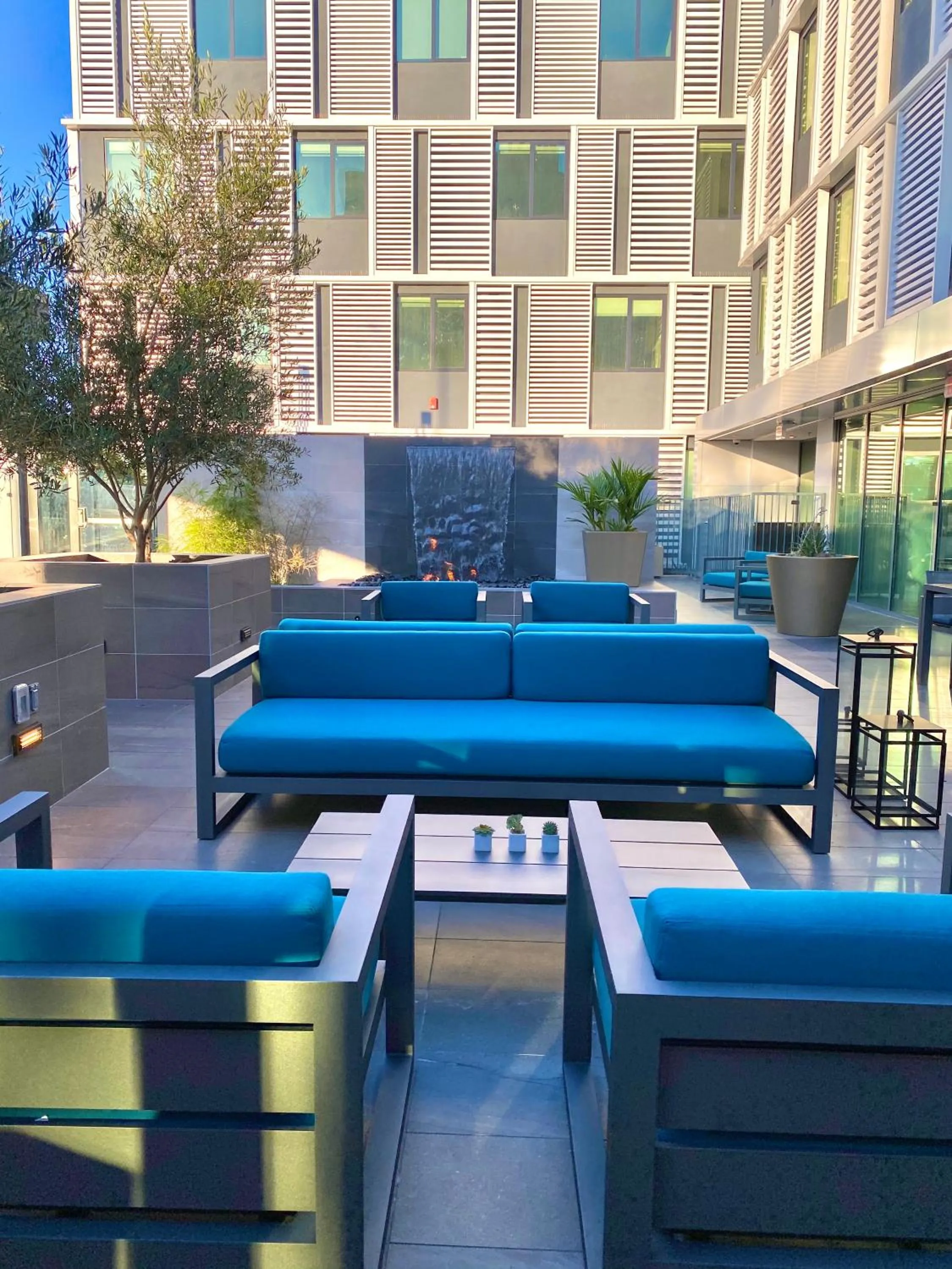 Patio in Hotel Mariposa