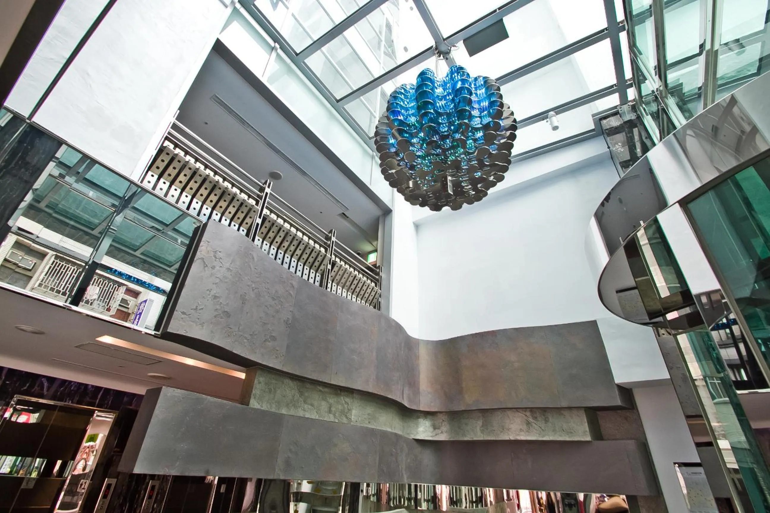 Facade/entrance in HOTEL HI - Xinmin