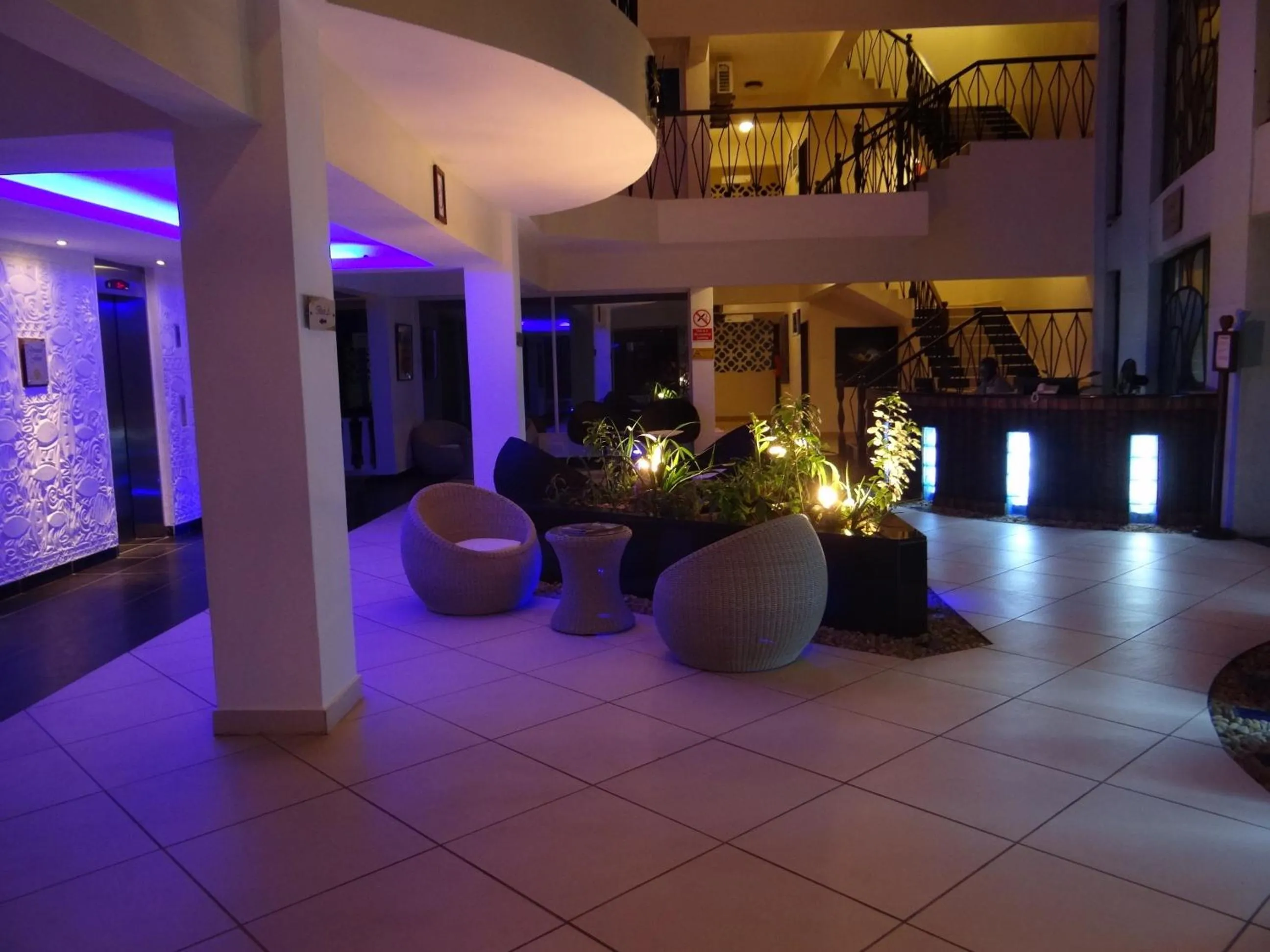 Lobby or reception in Cowrie Shell Beach Apartments Official