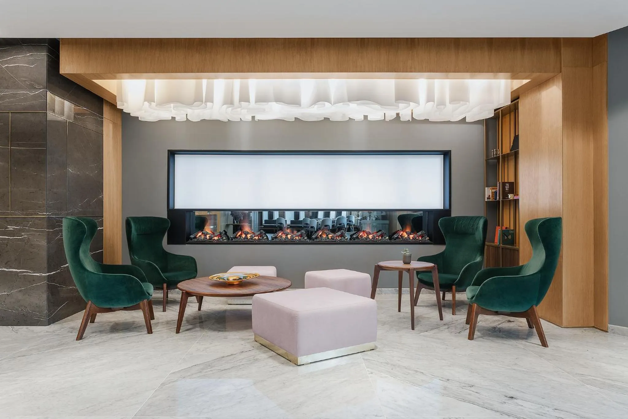 Communal lounge/ TV room in Hotel River Park