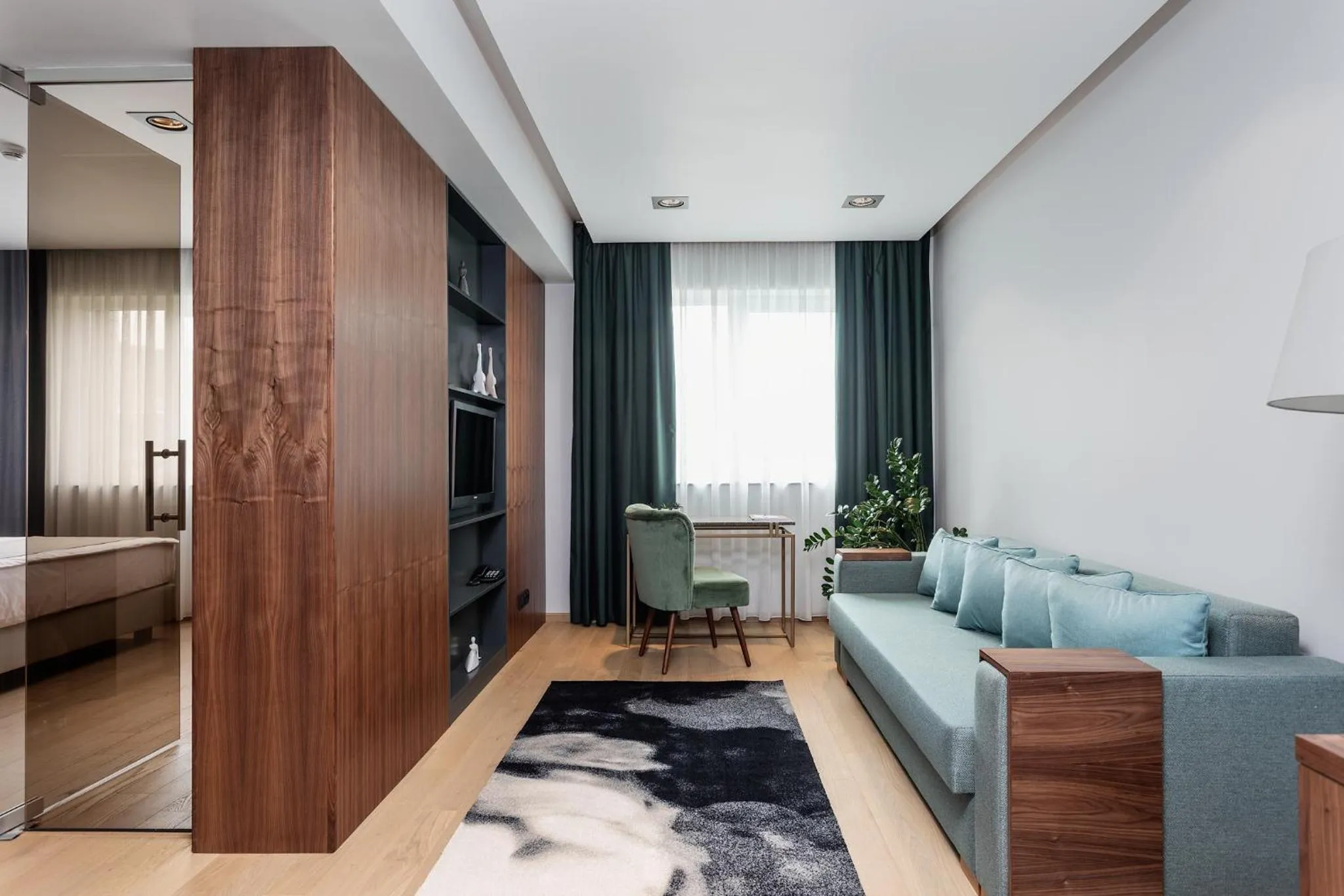 Living room, Bed in Hotel River Park