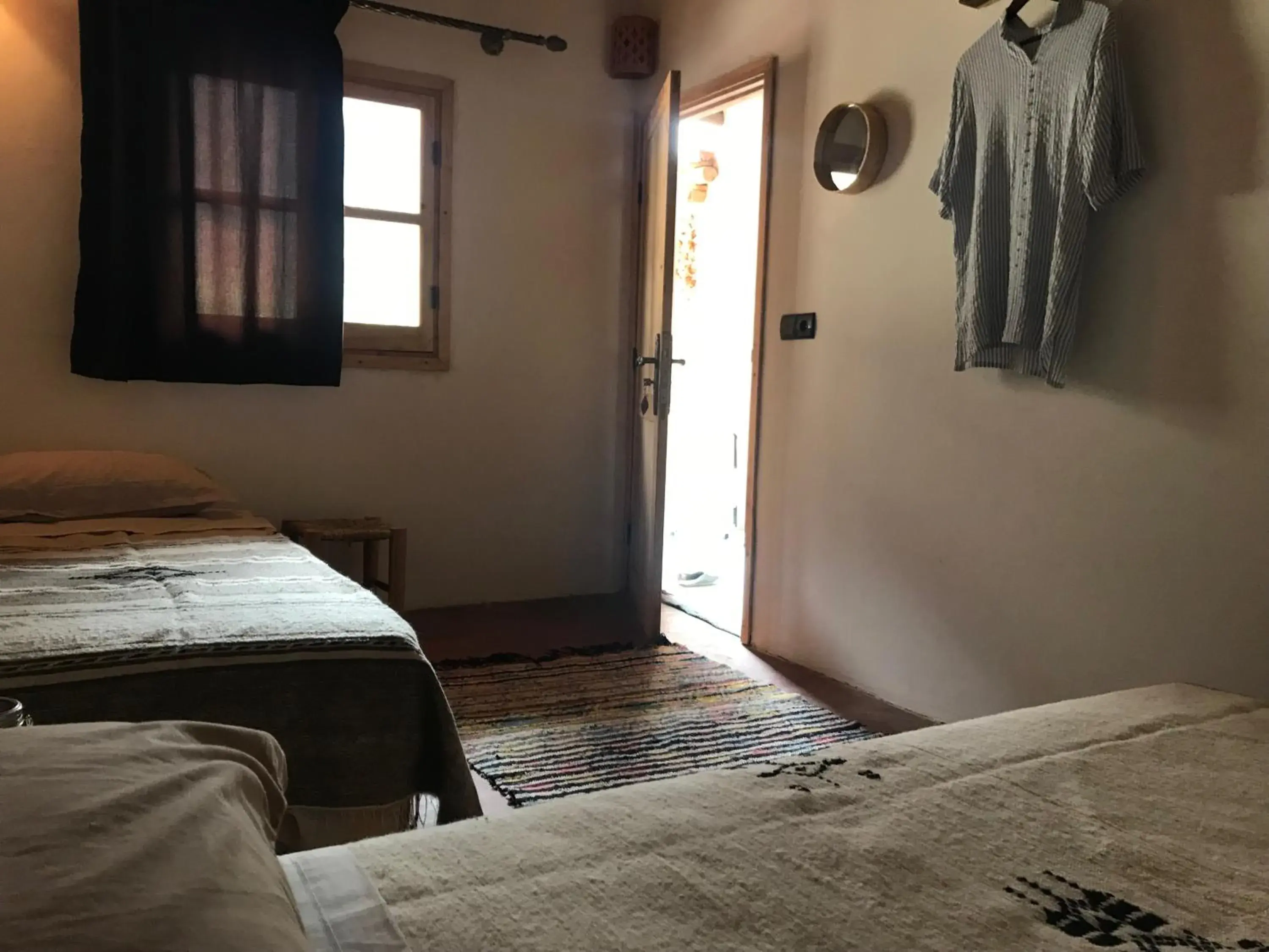 Triple Room with Shared Toilet - single occupancy in Amlougui House Triple Room with Shared Toilet - single occupancy in Amlougui House