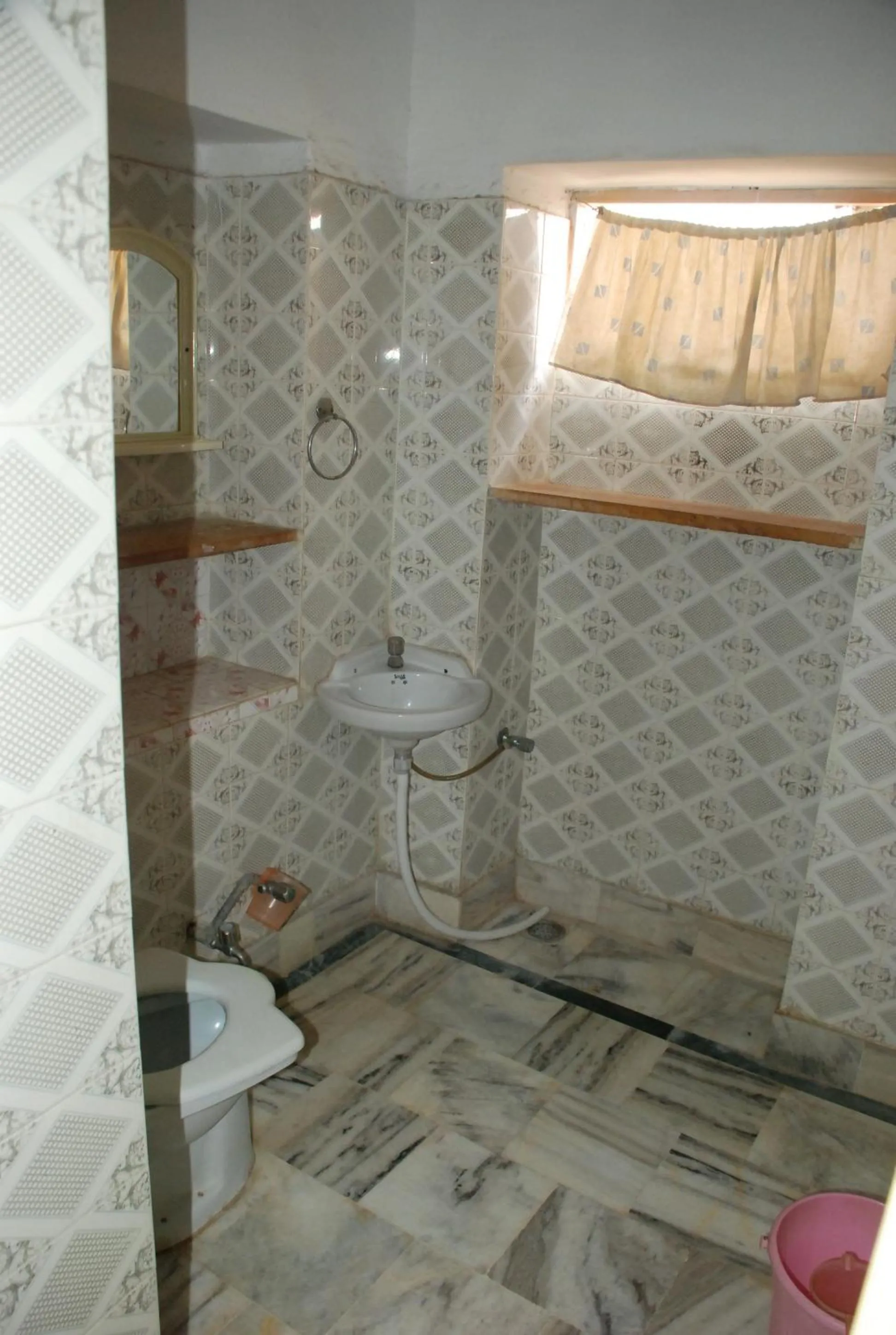 Ratan Hostel