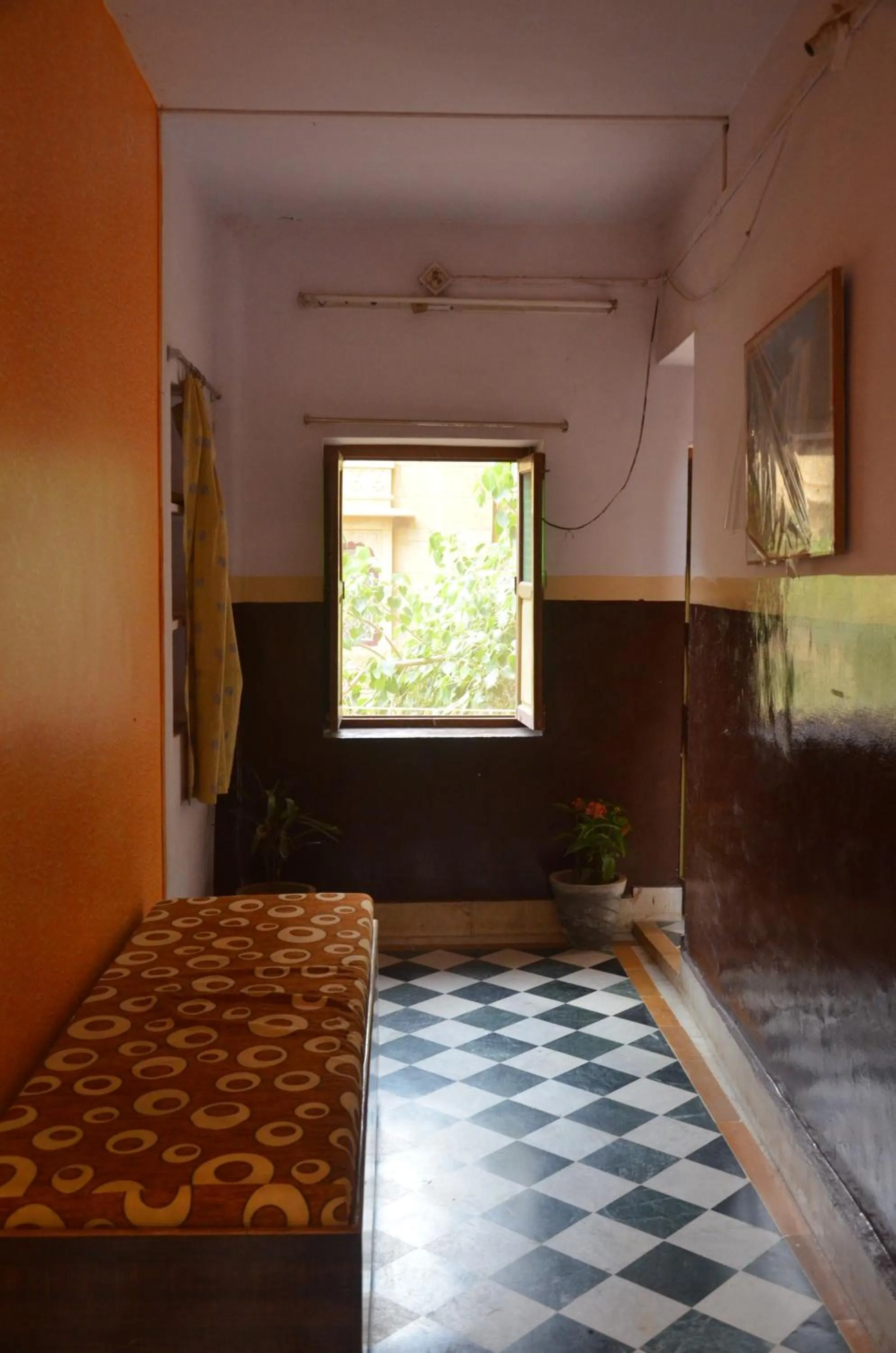 Bed in Ratan Hostel