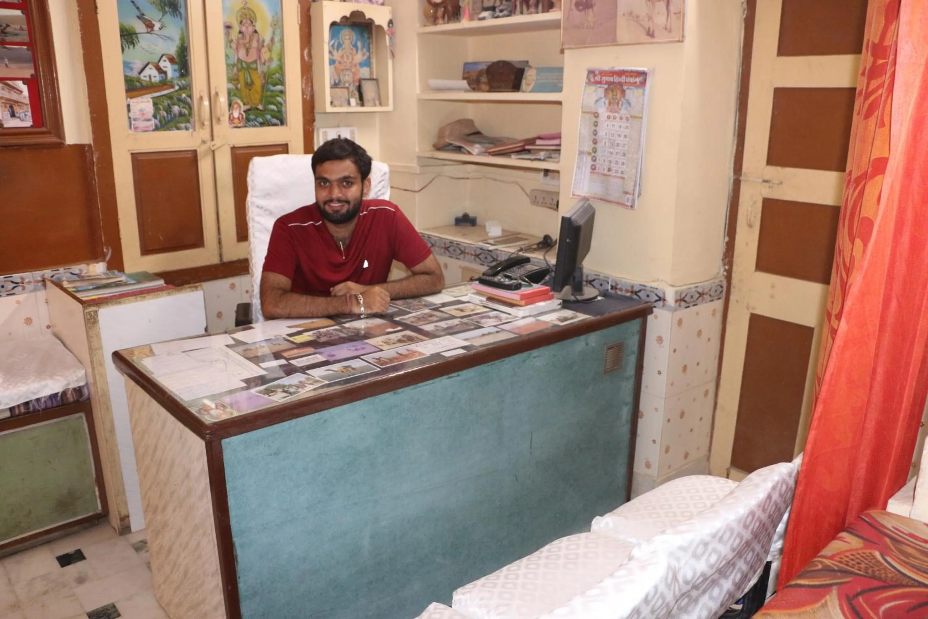 Ratan Hostel
