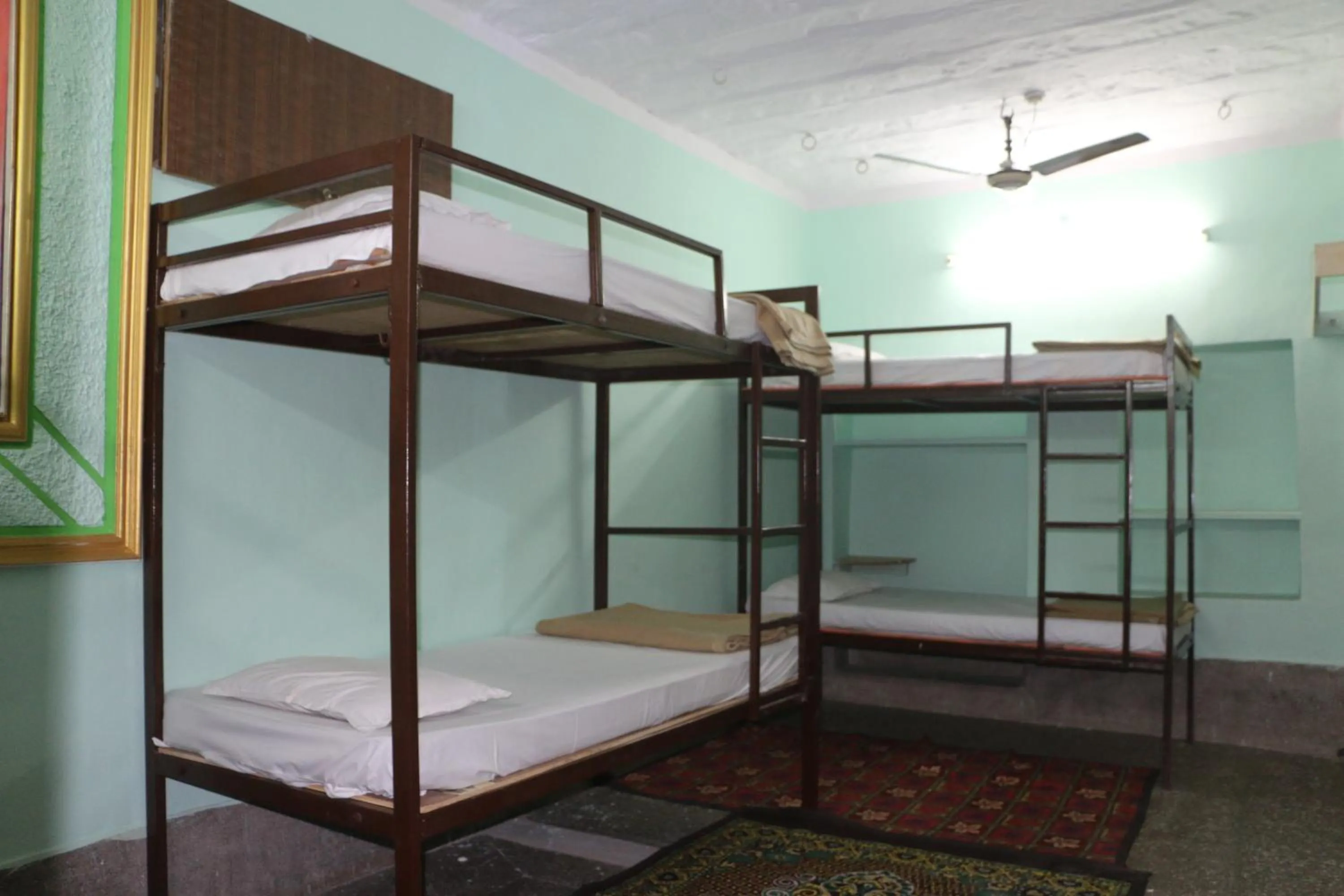 bunk bed, Bed in Ratan Hostel