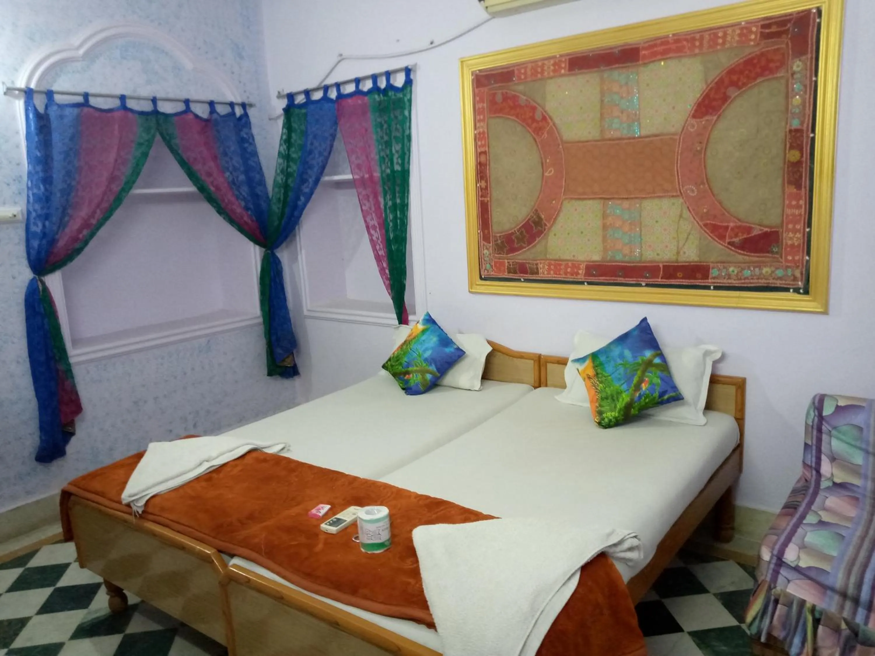 Bed in Ratan Hostel