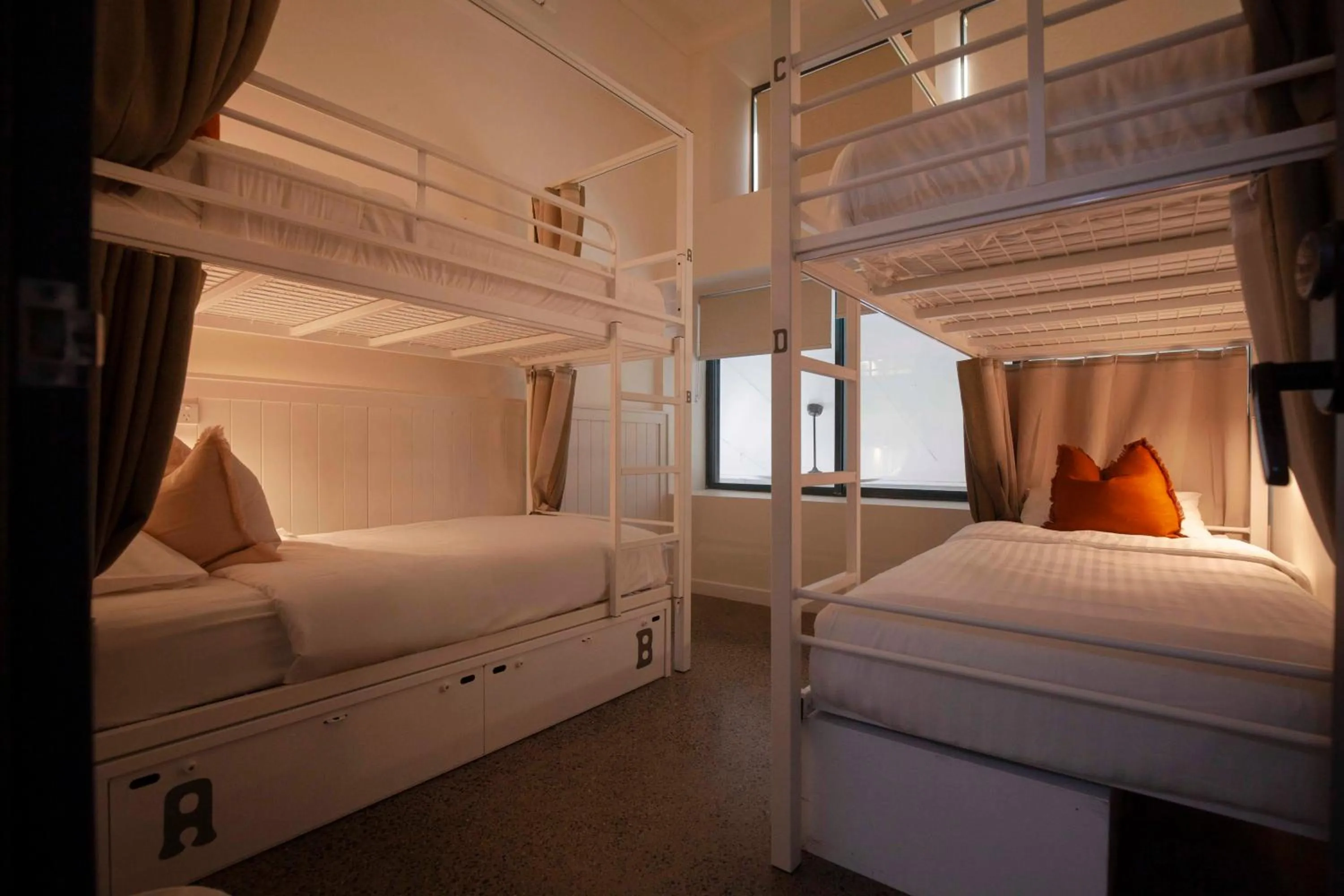 Photo of the whole room, Bed in Little Drifter Cairns