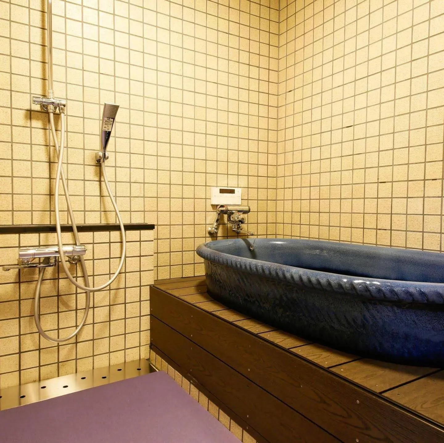 Hot Tub in Kyomachiya Bettei Hanatei