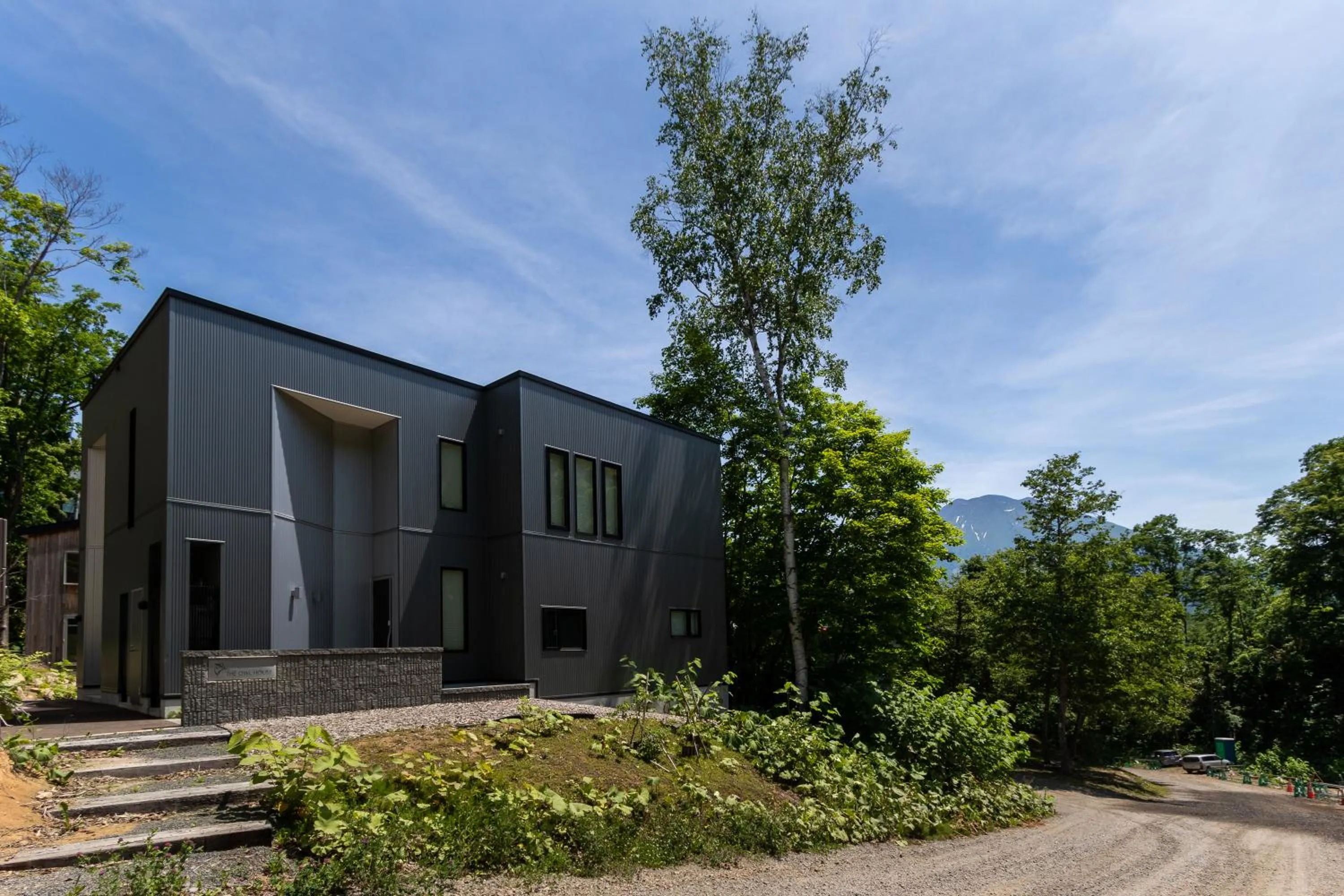 Property building in Owl House Niseko