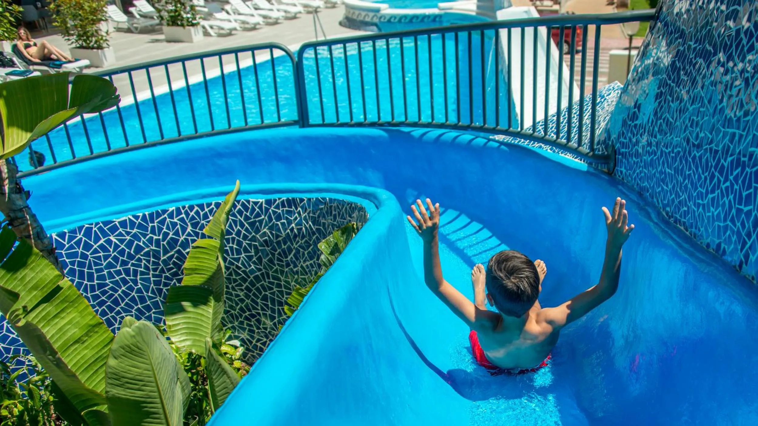 Aqua park in Hotel RH Vinaros Playa & Spa 4* Sup