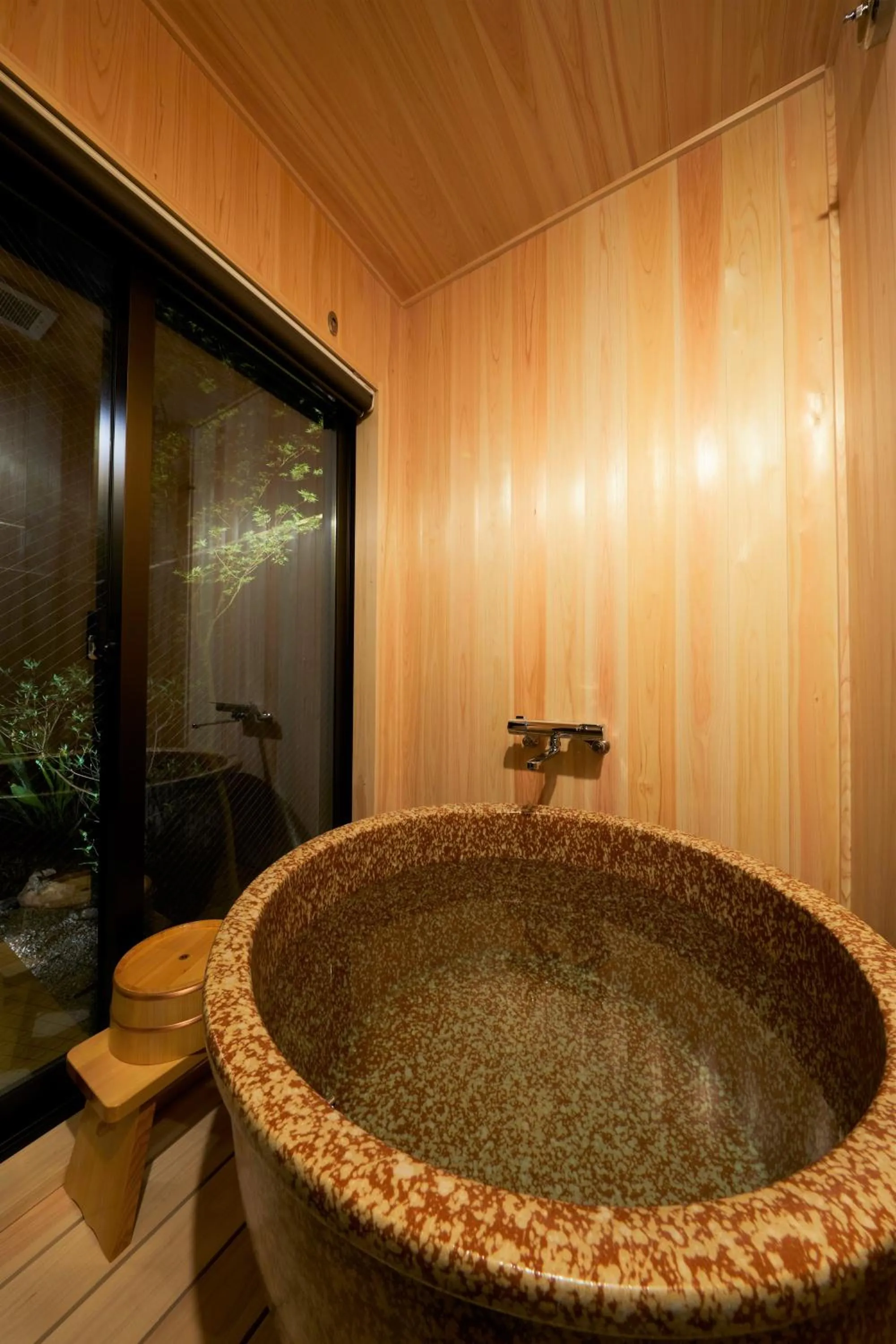 Bathroom in Rinn Hanayacho Asagiri