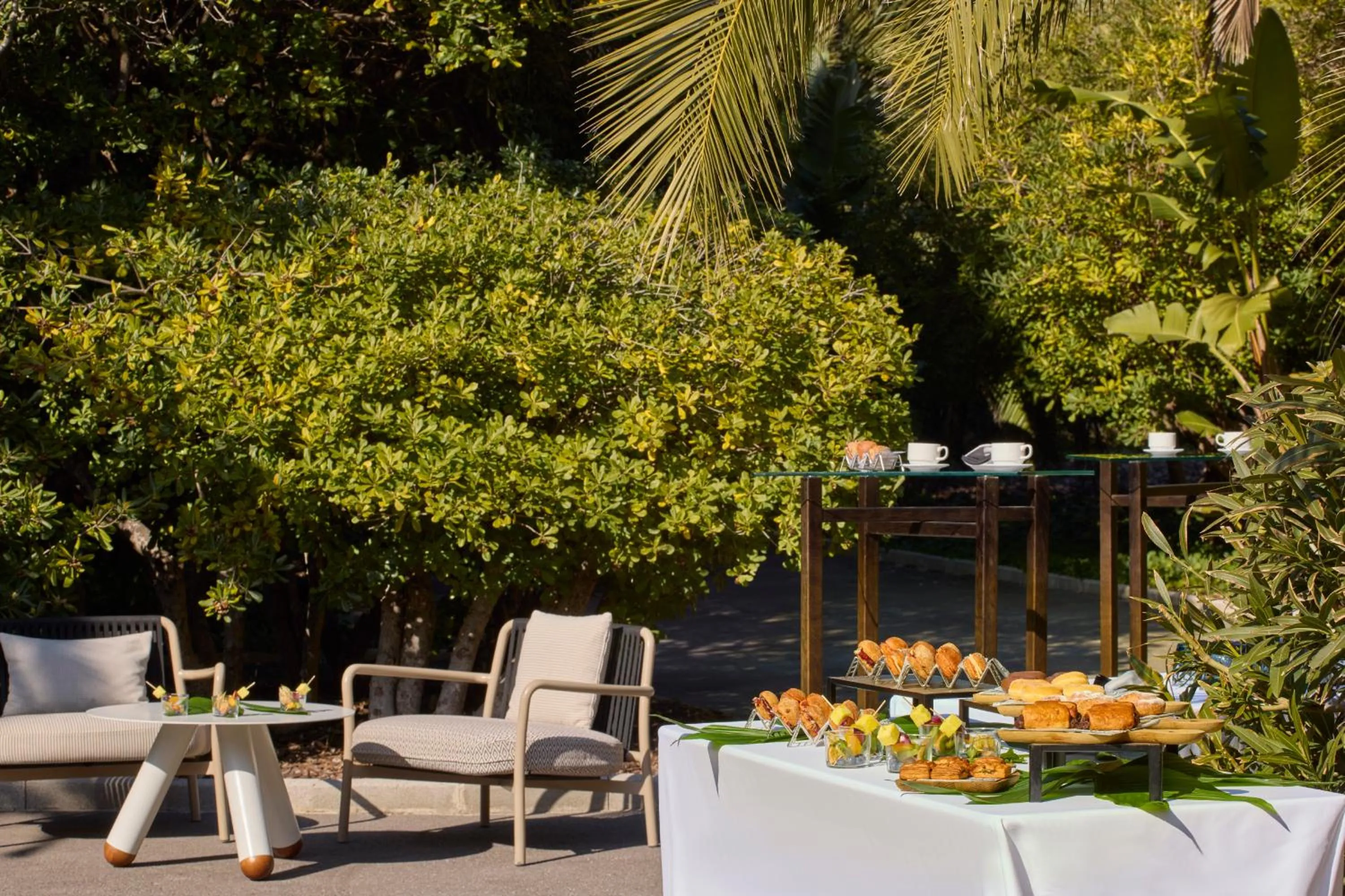 Food and drinks in ME Sitges Terramar