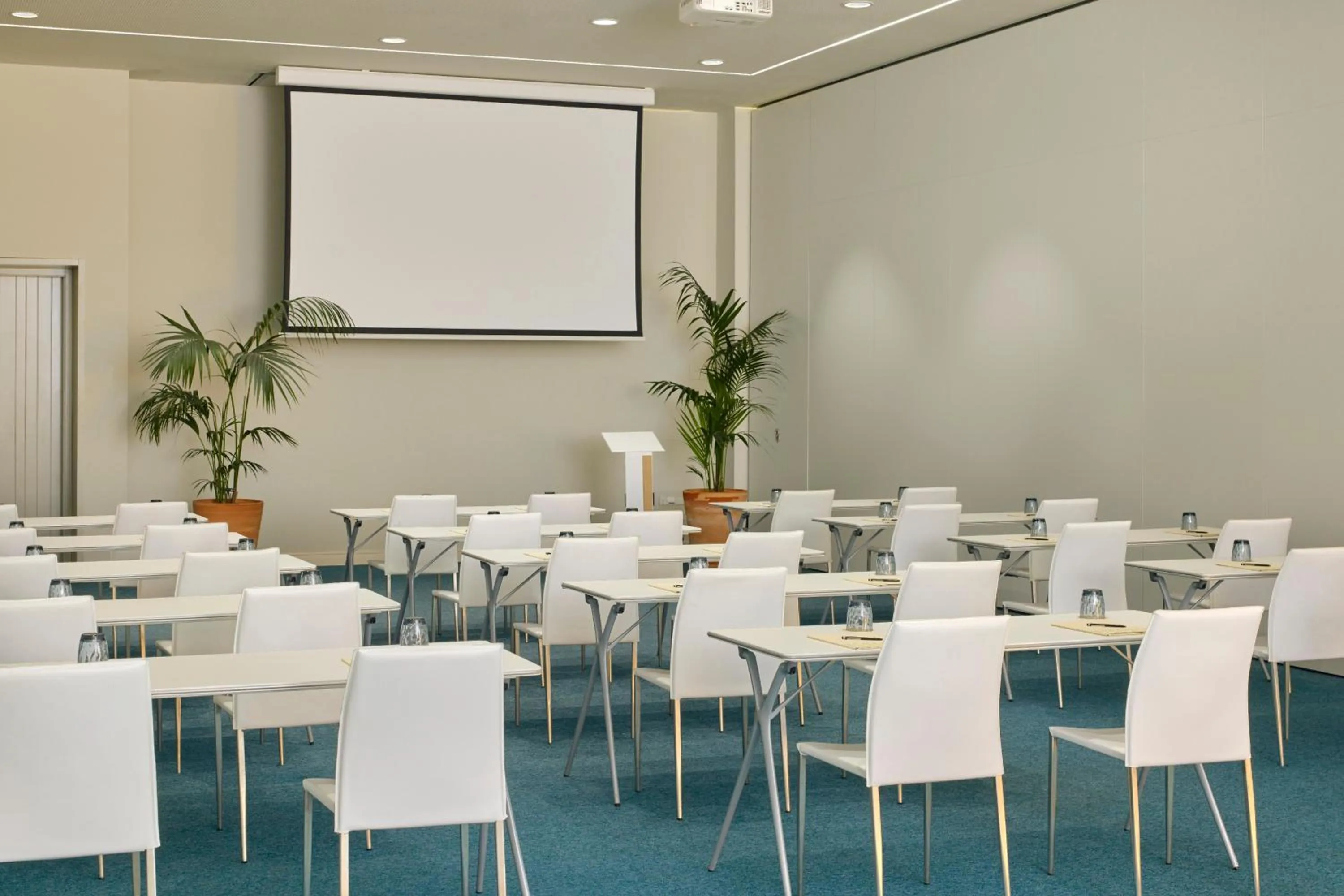 Business facilities in ME Sitges Terramar