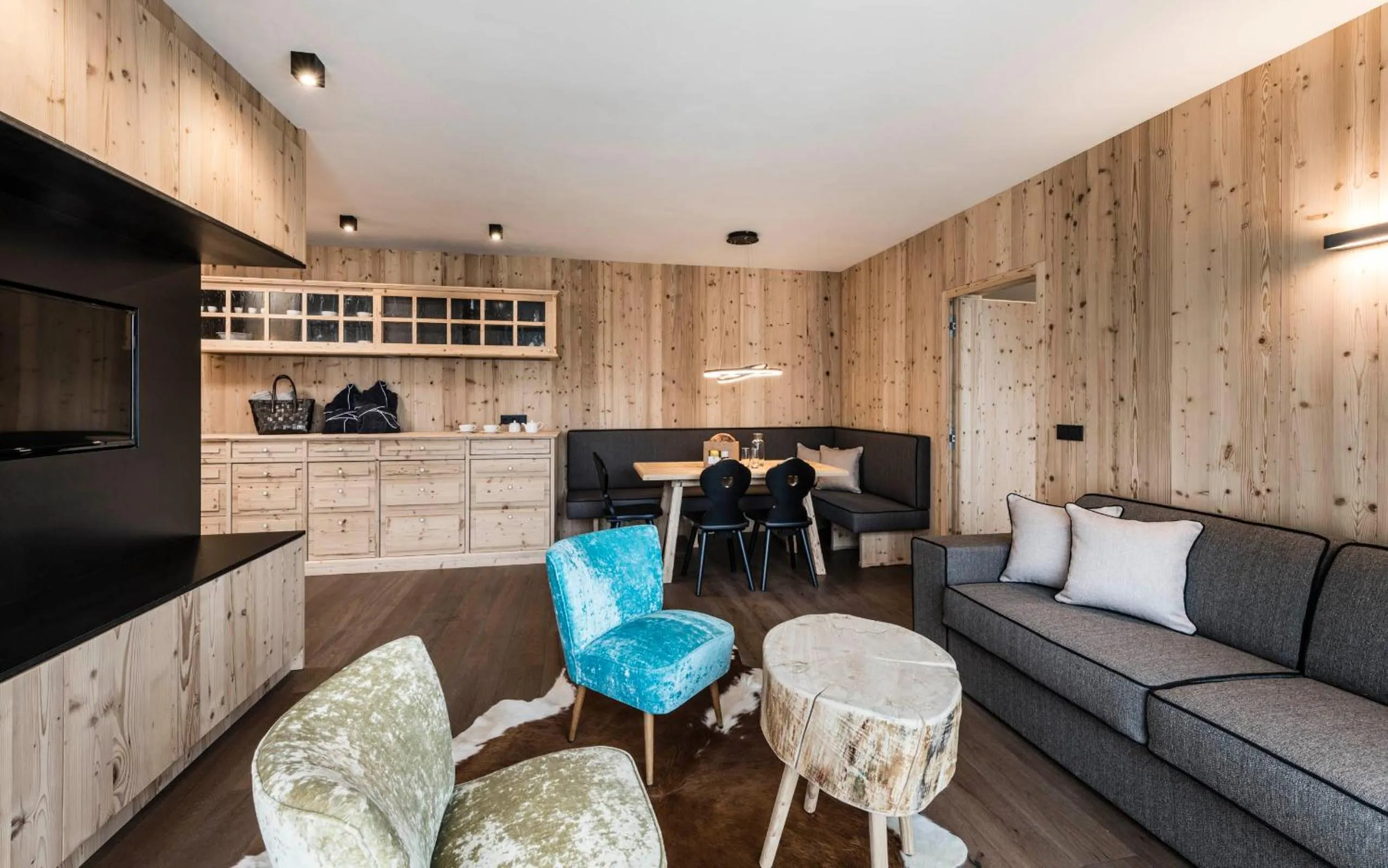 Kitchen or kitchenette in Presulis Hideaway Apartments & Restaurant