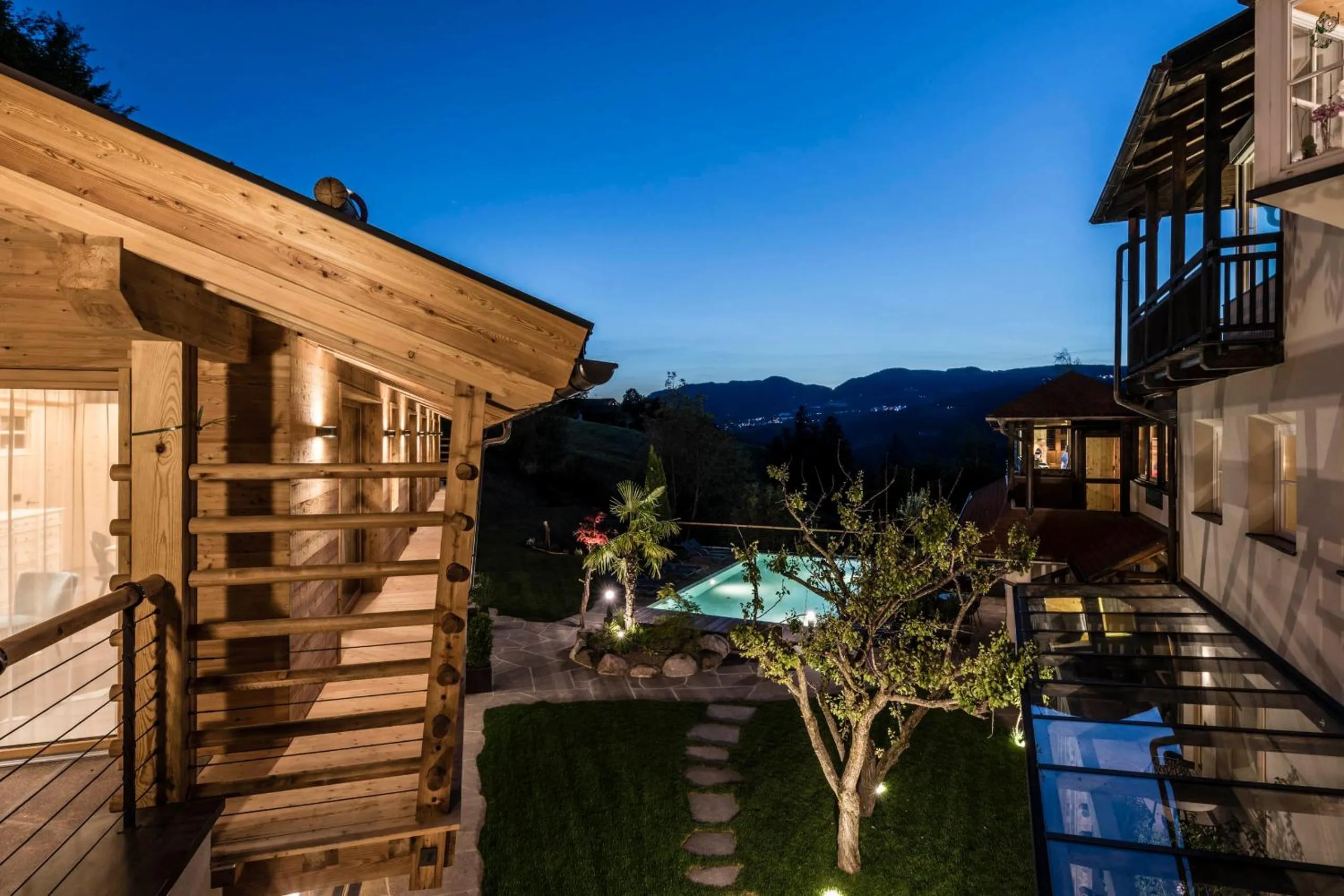 Balcony/Terrace in Presulis Hideaway Apartments & Restaurant