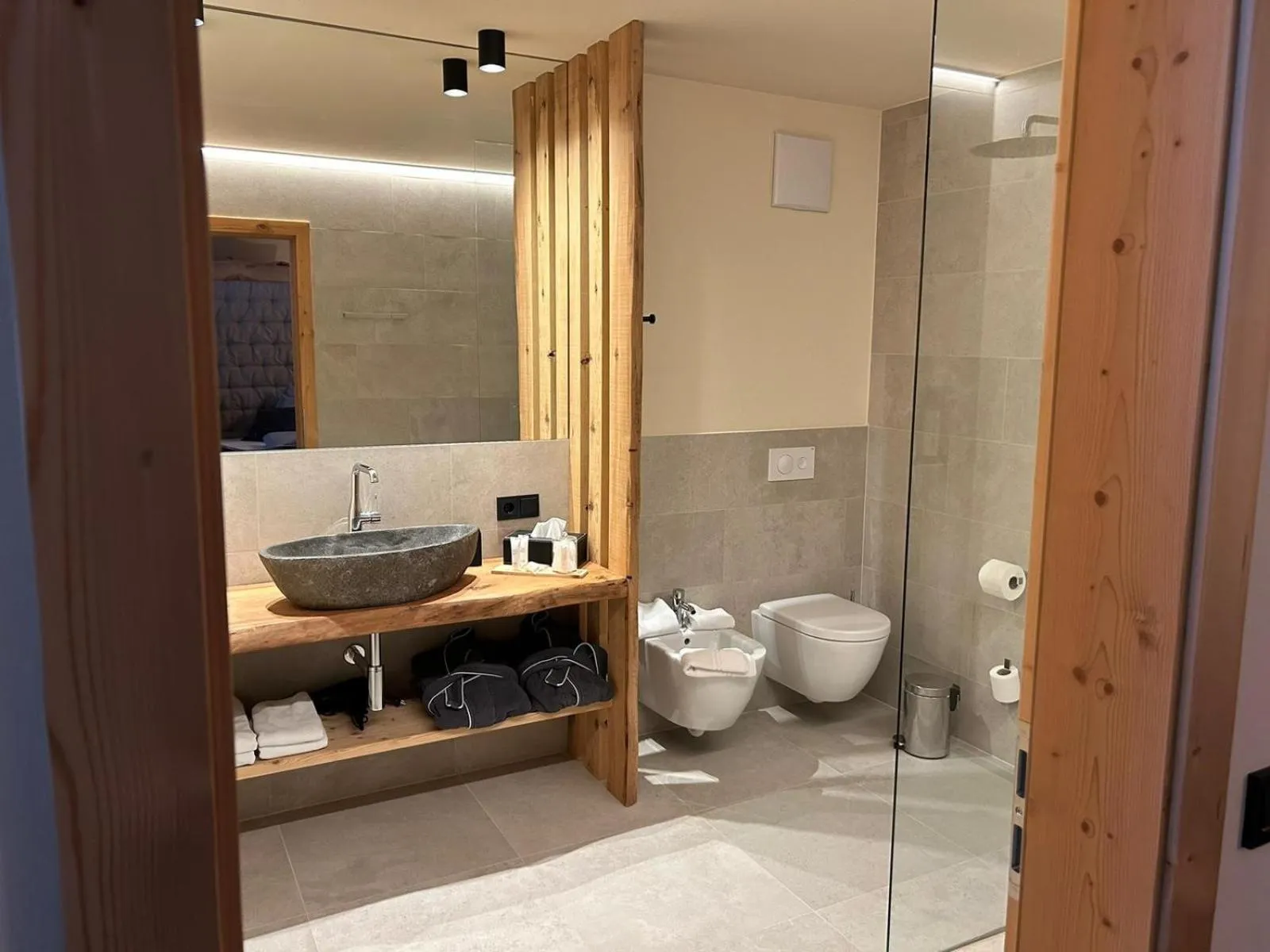 Toilet in Presulis Hideaway Apartments & Restaurant