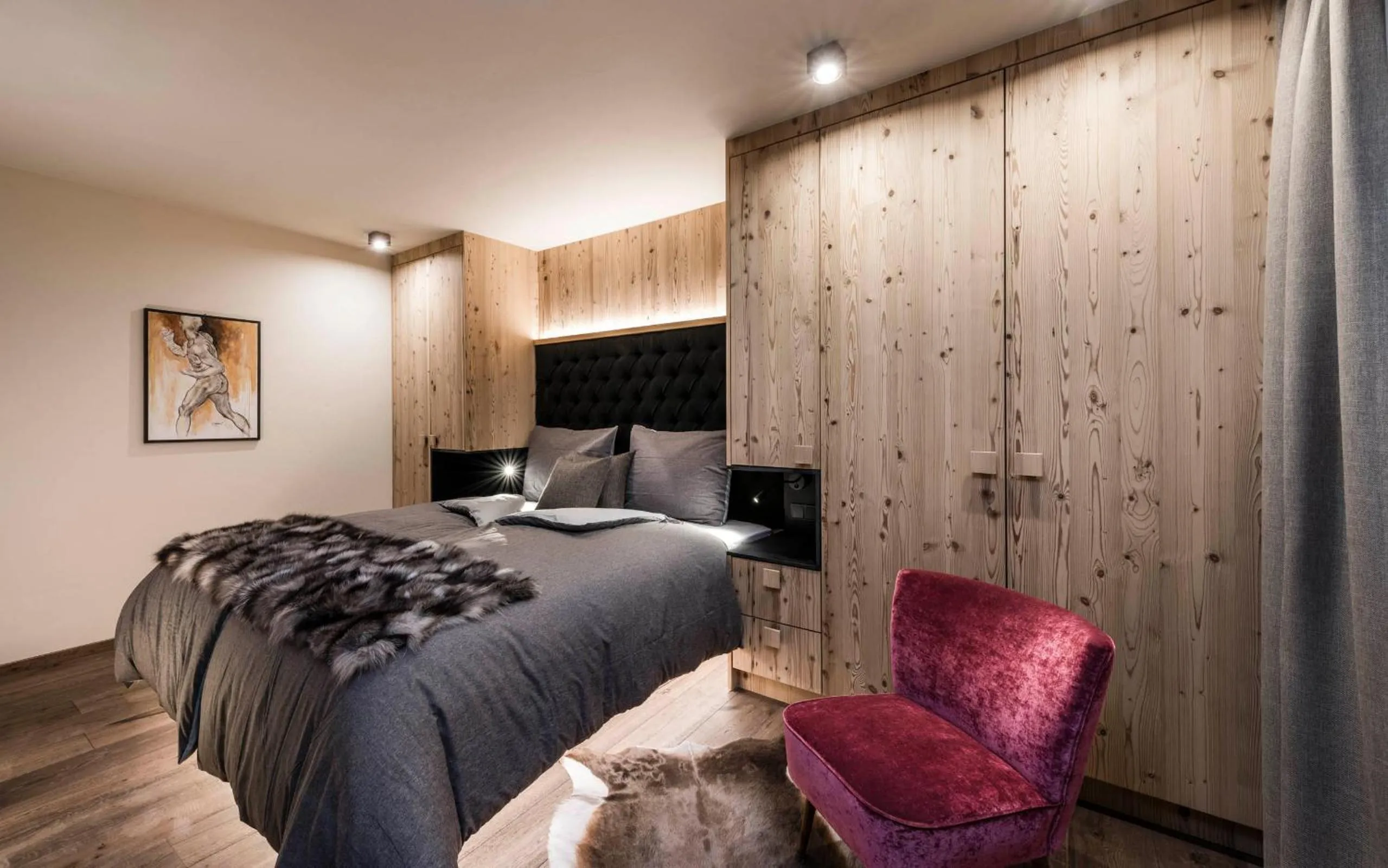 Bed in Presulis Hideaway Apartments & Restaurant