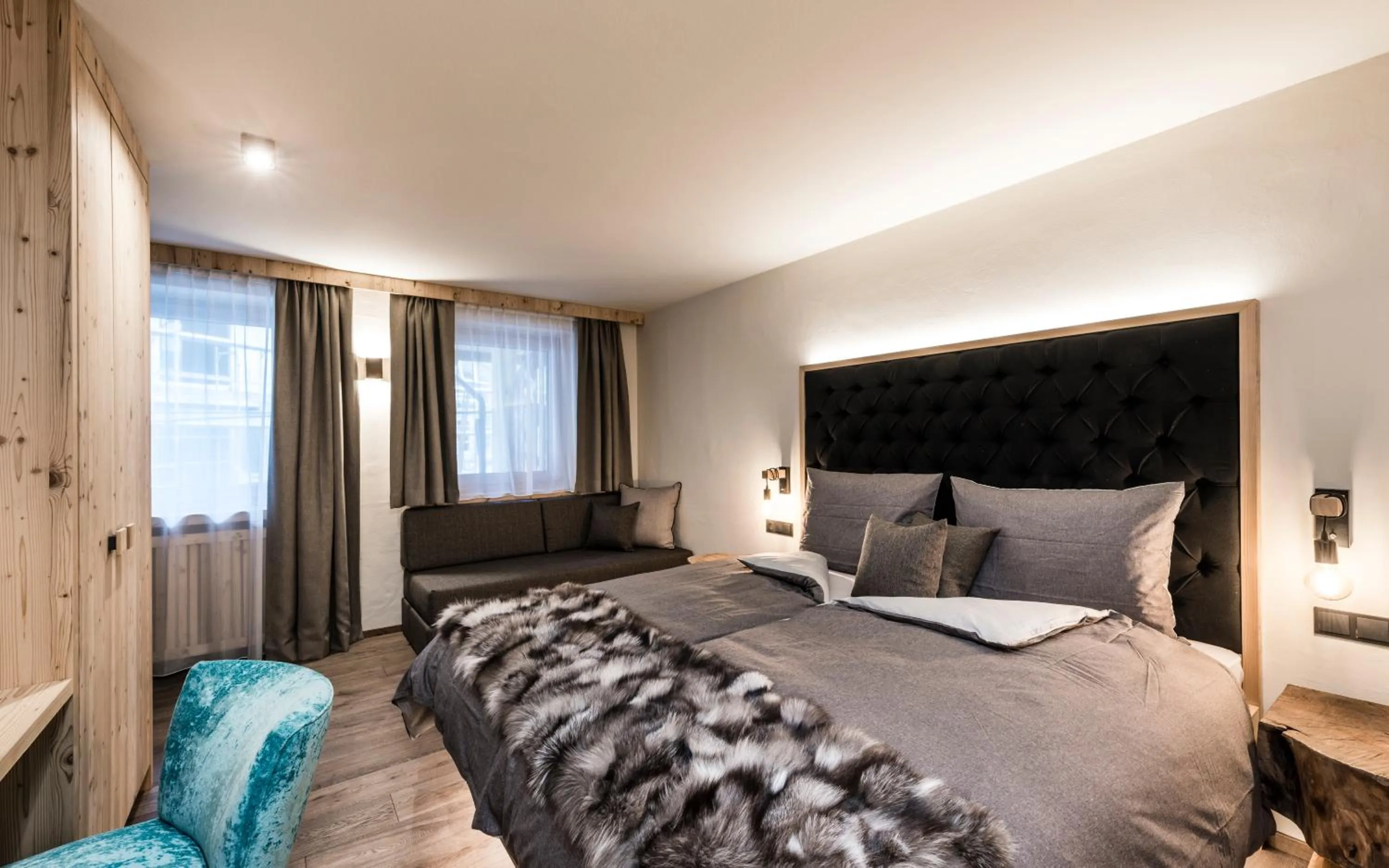 Bed in Presulis Hideaway Apartments & Restaurant