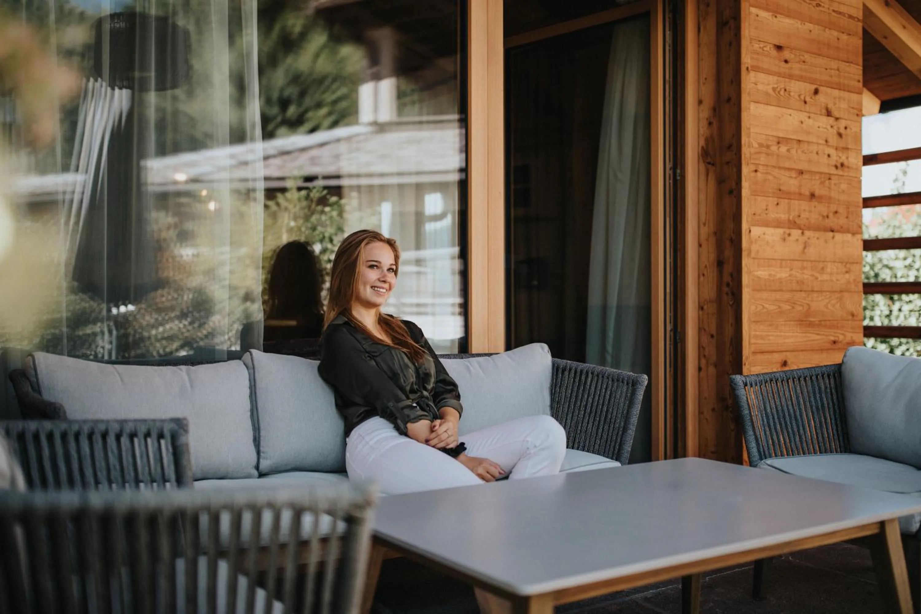 Presulis Hideaway Apartments & Restaurant