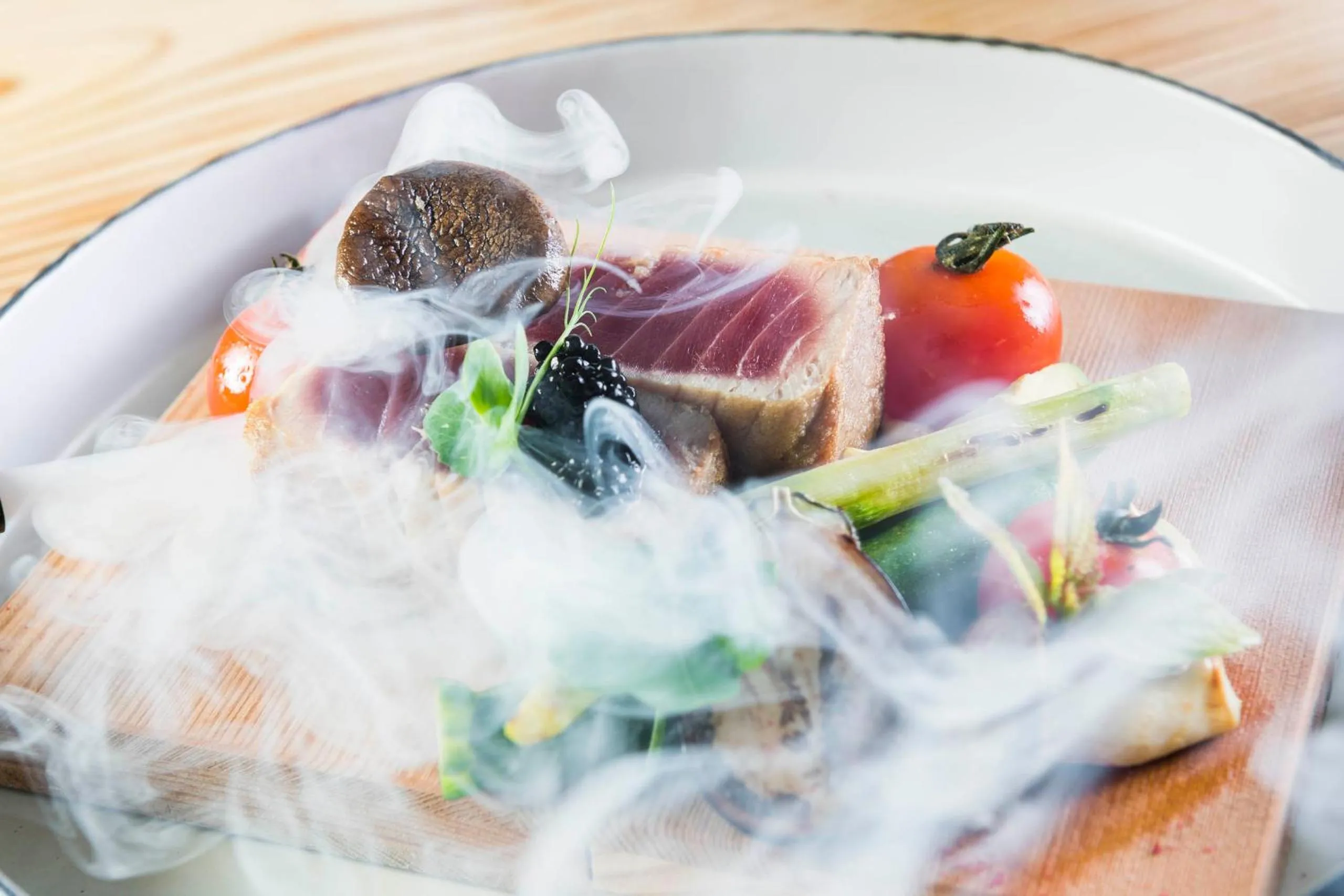 Restaurant/places to eat in Presulis Hideaway Apartments & Restaurant