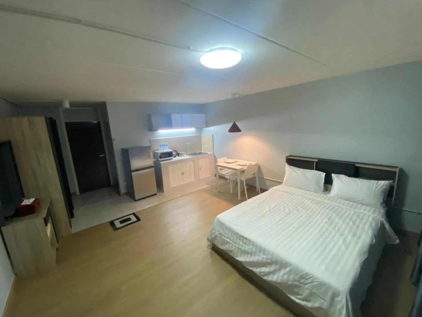 Bed in Bangkok Impact Popular Comdominium