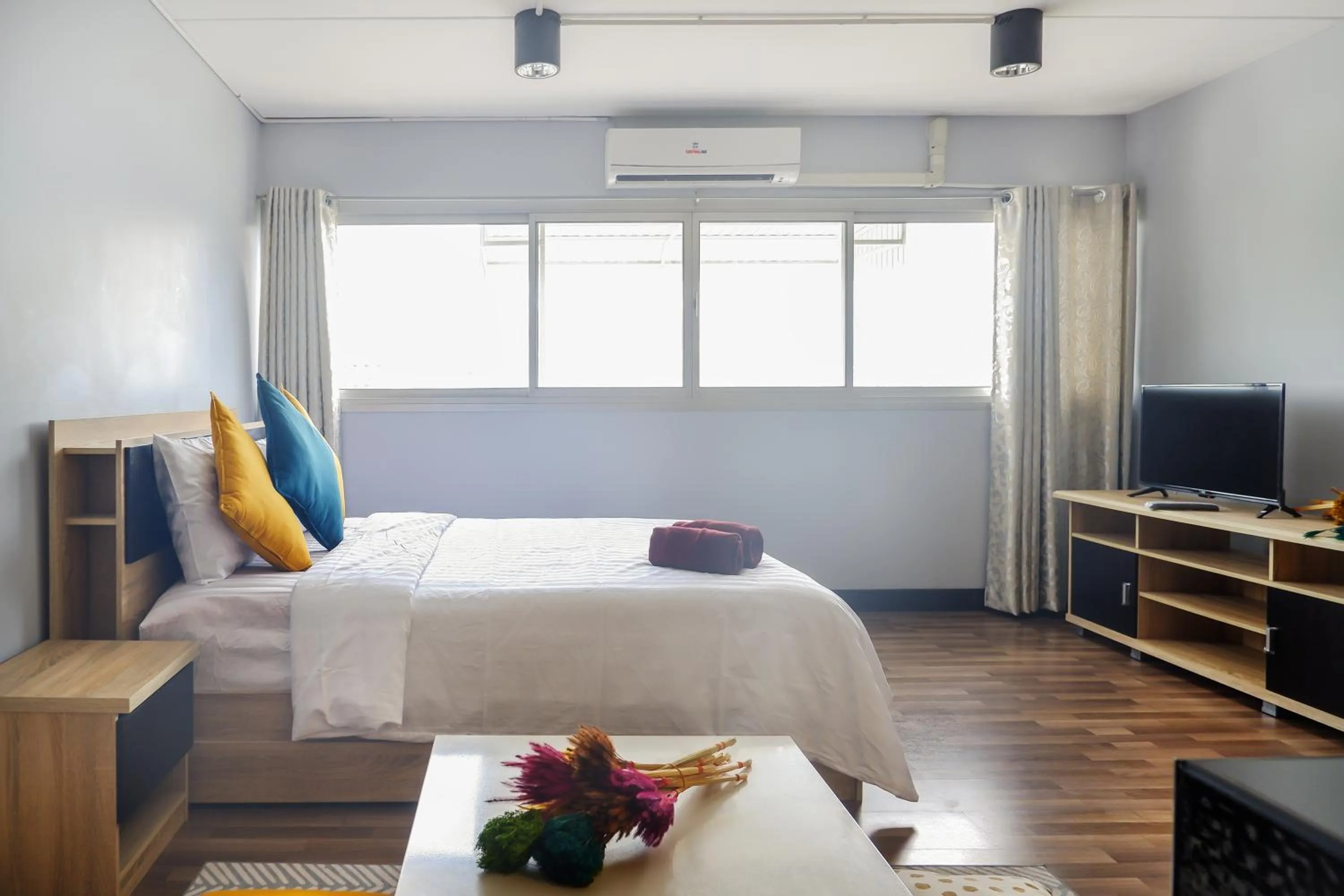 Photo of the whole room in Bangkok Impact Popular Comdominium