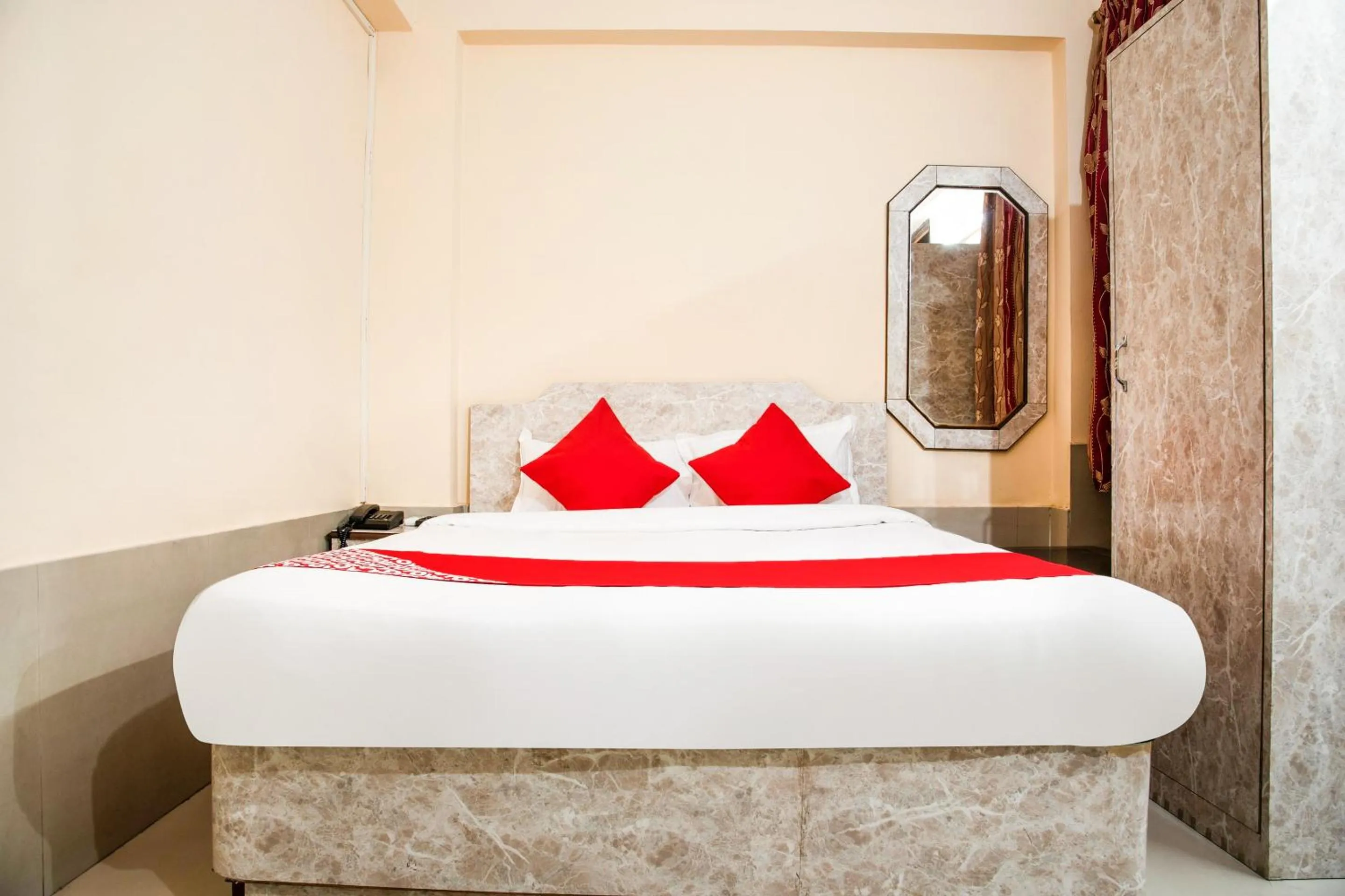 Bedroom, Bed in Hotel O Embassy Exhibition Rd