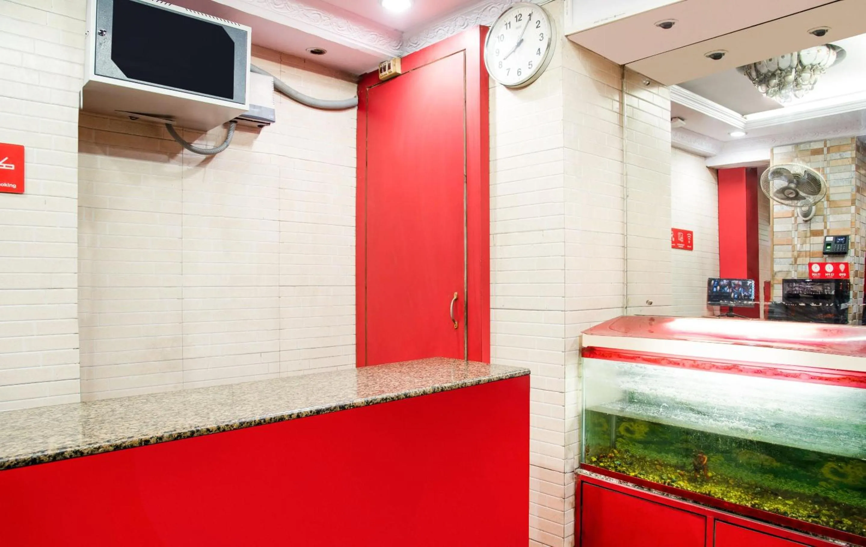 Lobby or reception in Hotel O Embassy Exhibition Rd