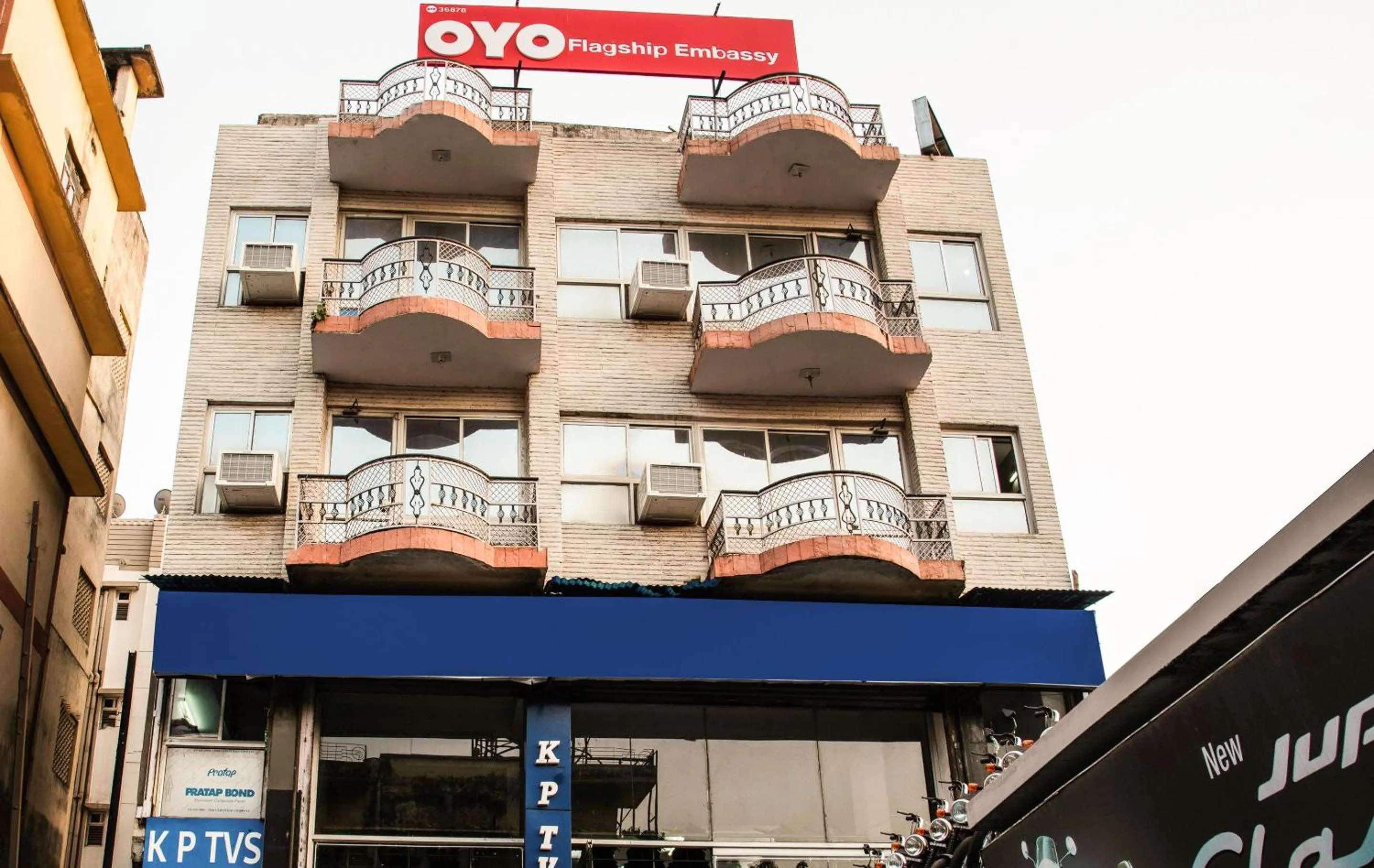 Facade/entrance in Hotel O Embassy Exhibition Rd