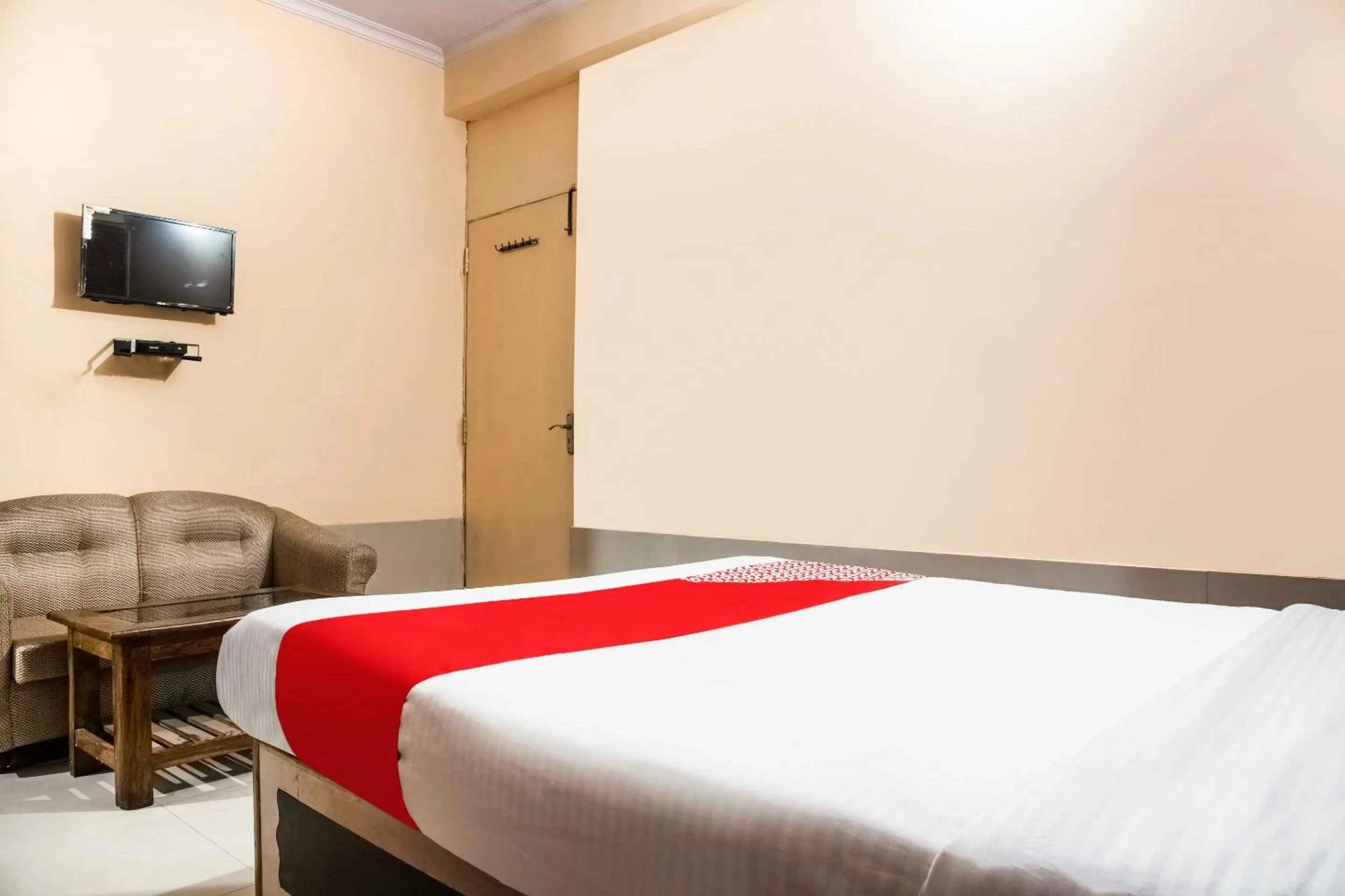 Bedroom, Bed in Hotel O Embassy Exhibition Rd