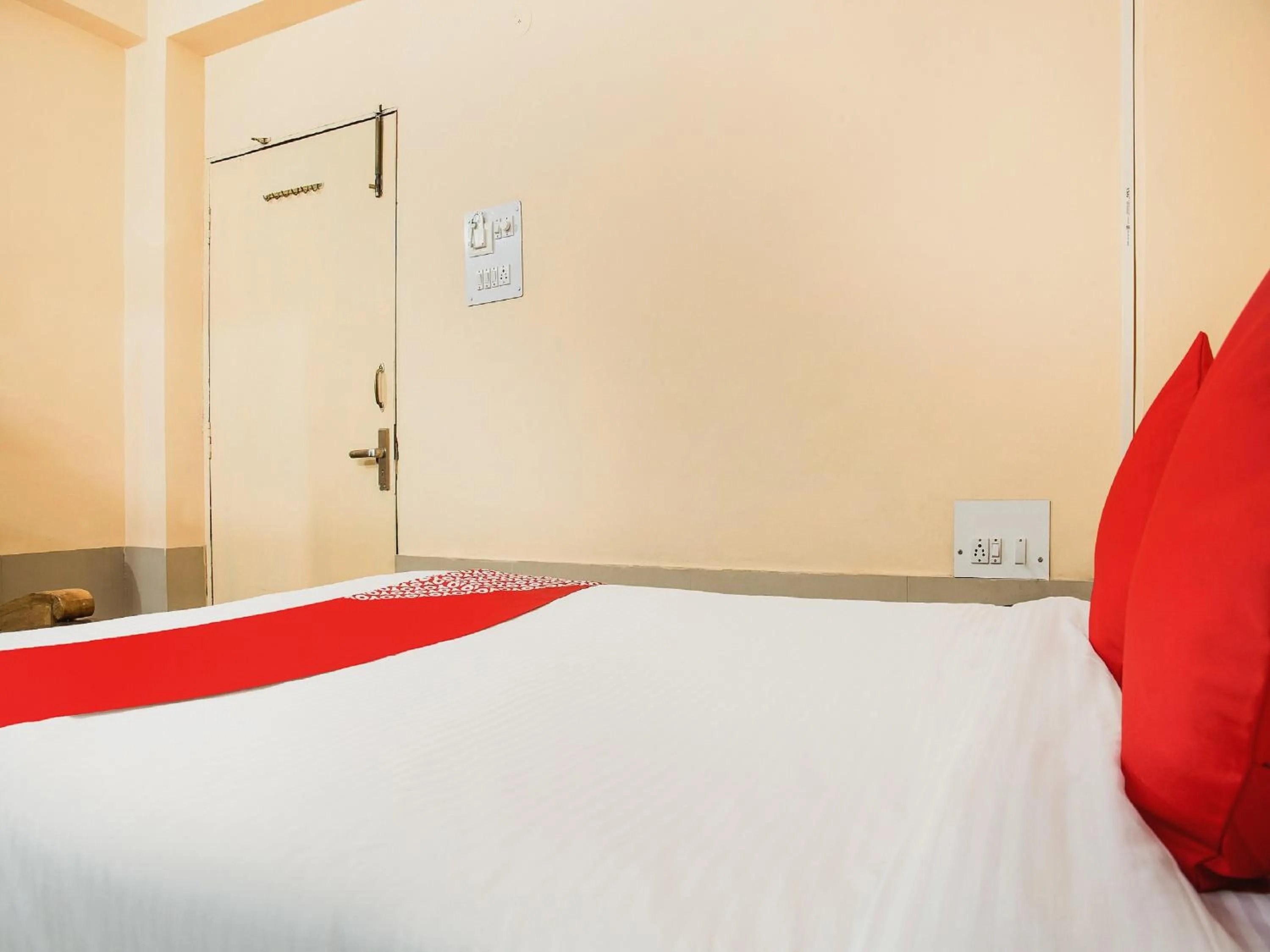 Bedroom, Bed in Hotel O Embassy Exhibition Rd