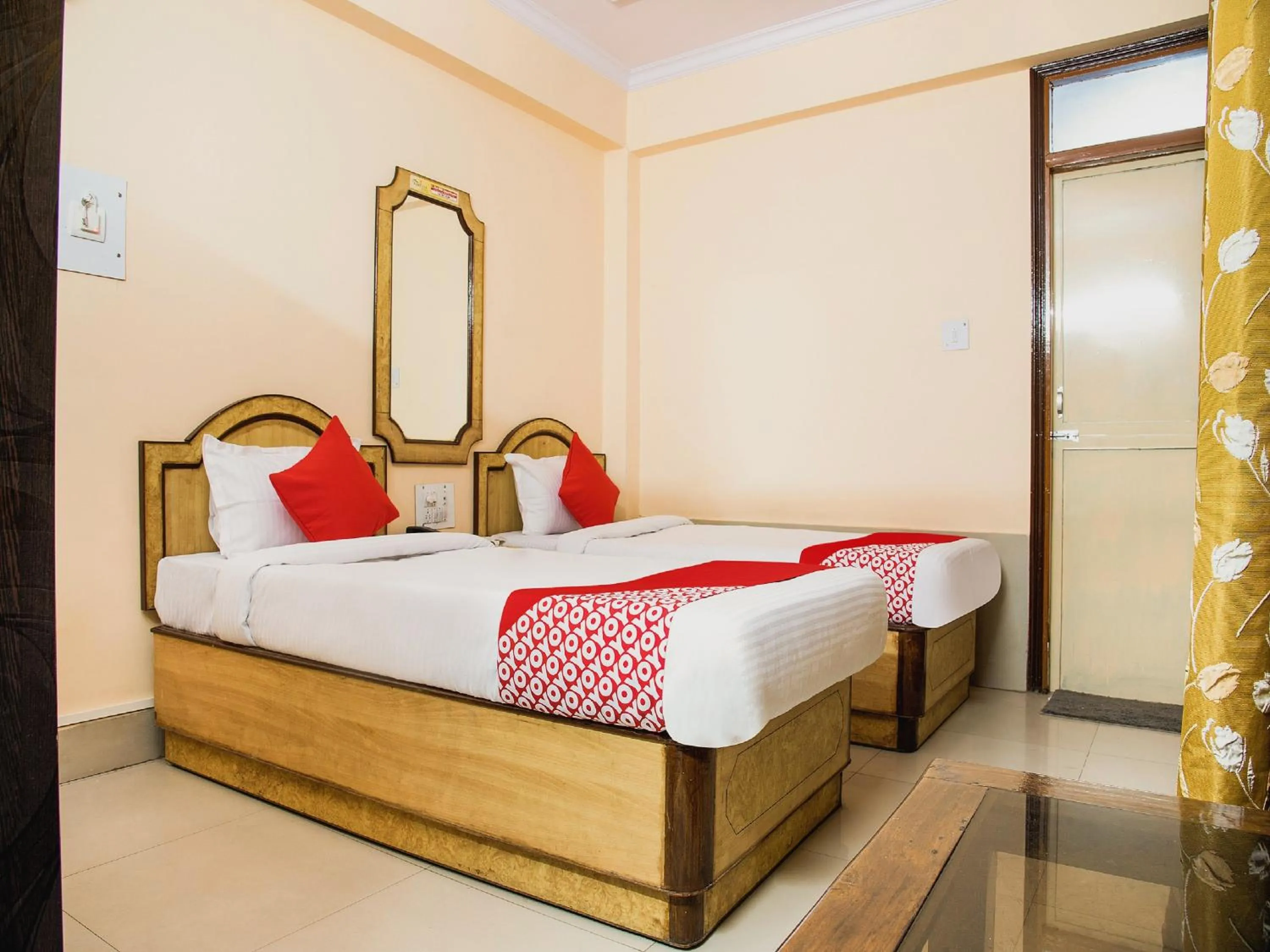 Bedroom, Bed in Hotel O Embassy Exhibition Rd