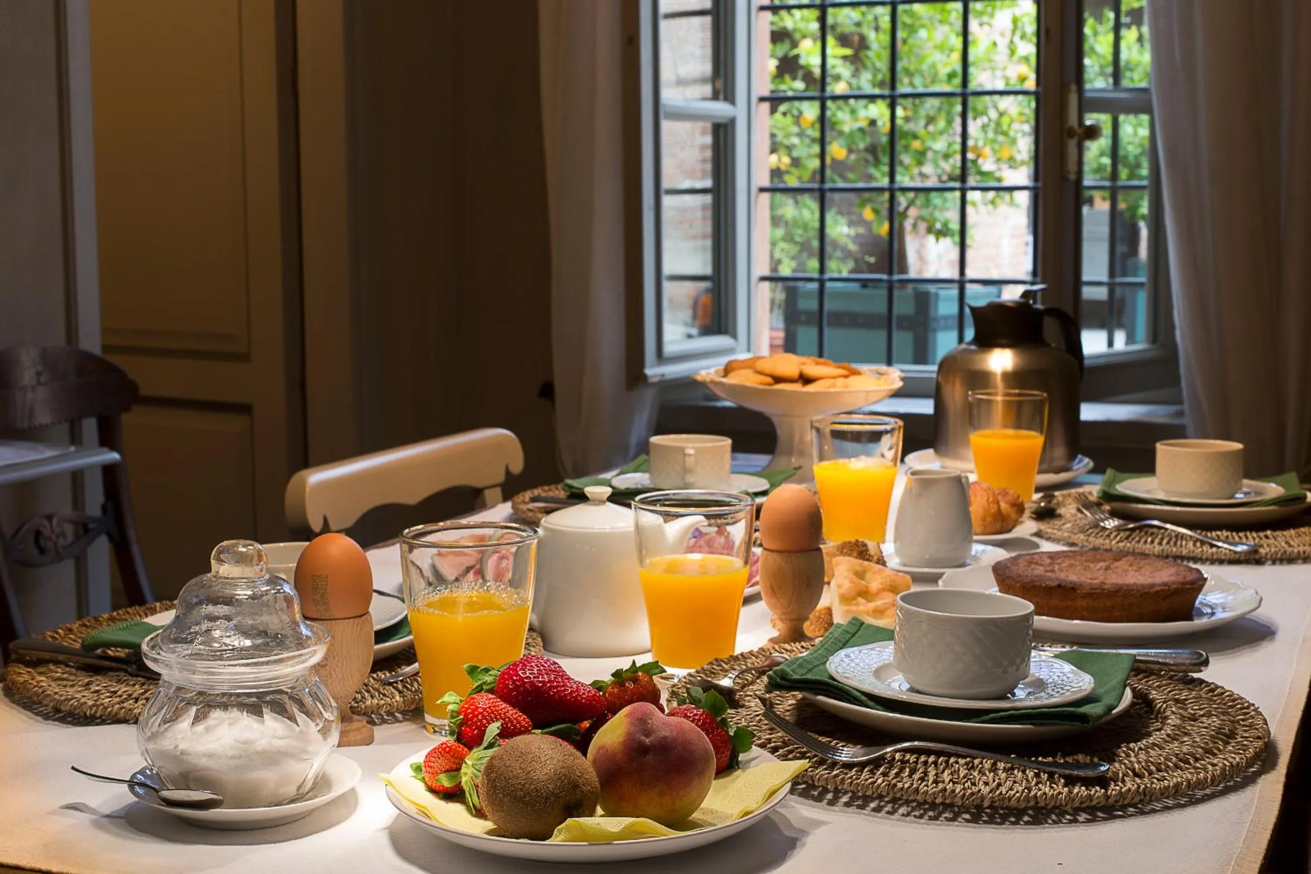 Buffet breakfast in Marchesi Alfieri - Cantine e Ospitalità