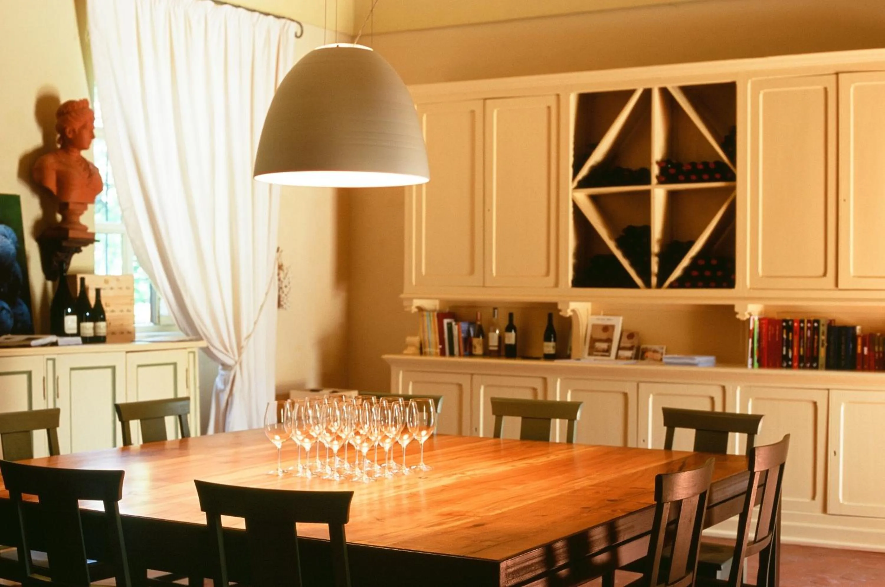 Business facilities in Marchesi Alfieri - Cantine e Ospitalità