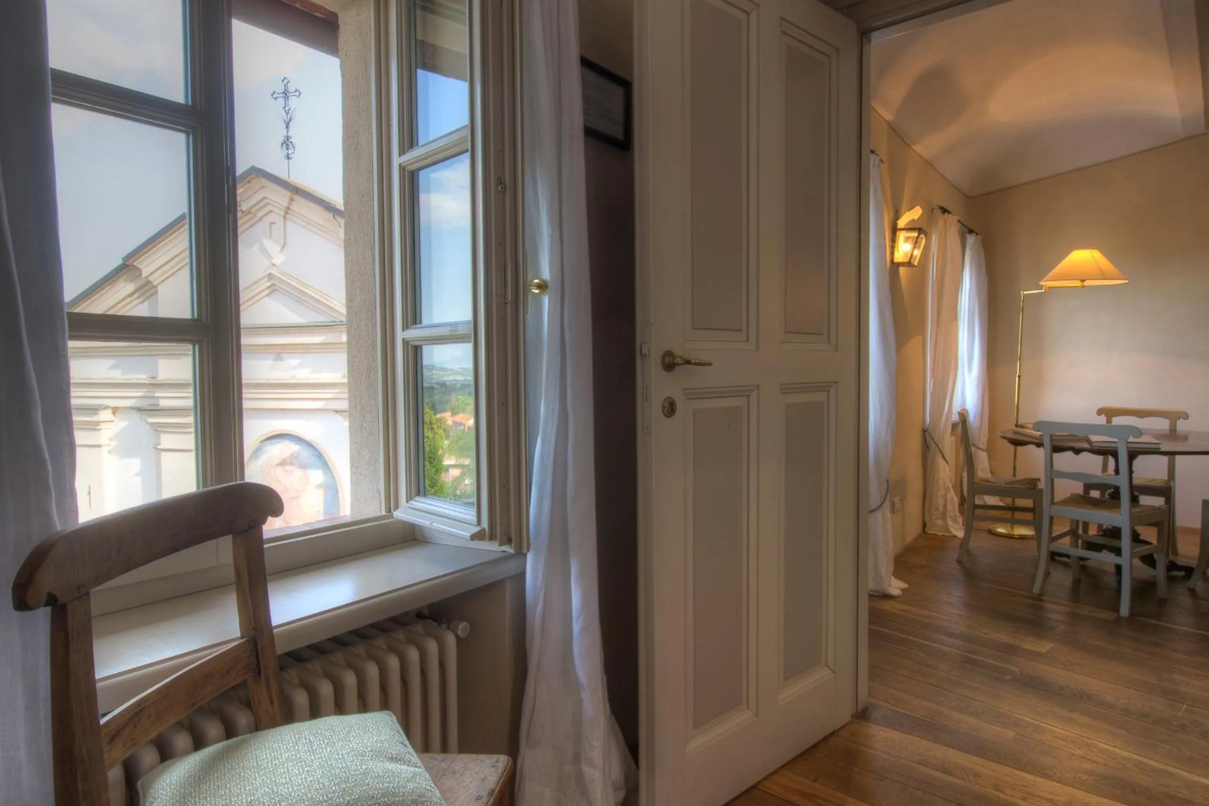 Living room in Marchesi Alfieri - Cantine e Ospitalità