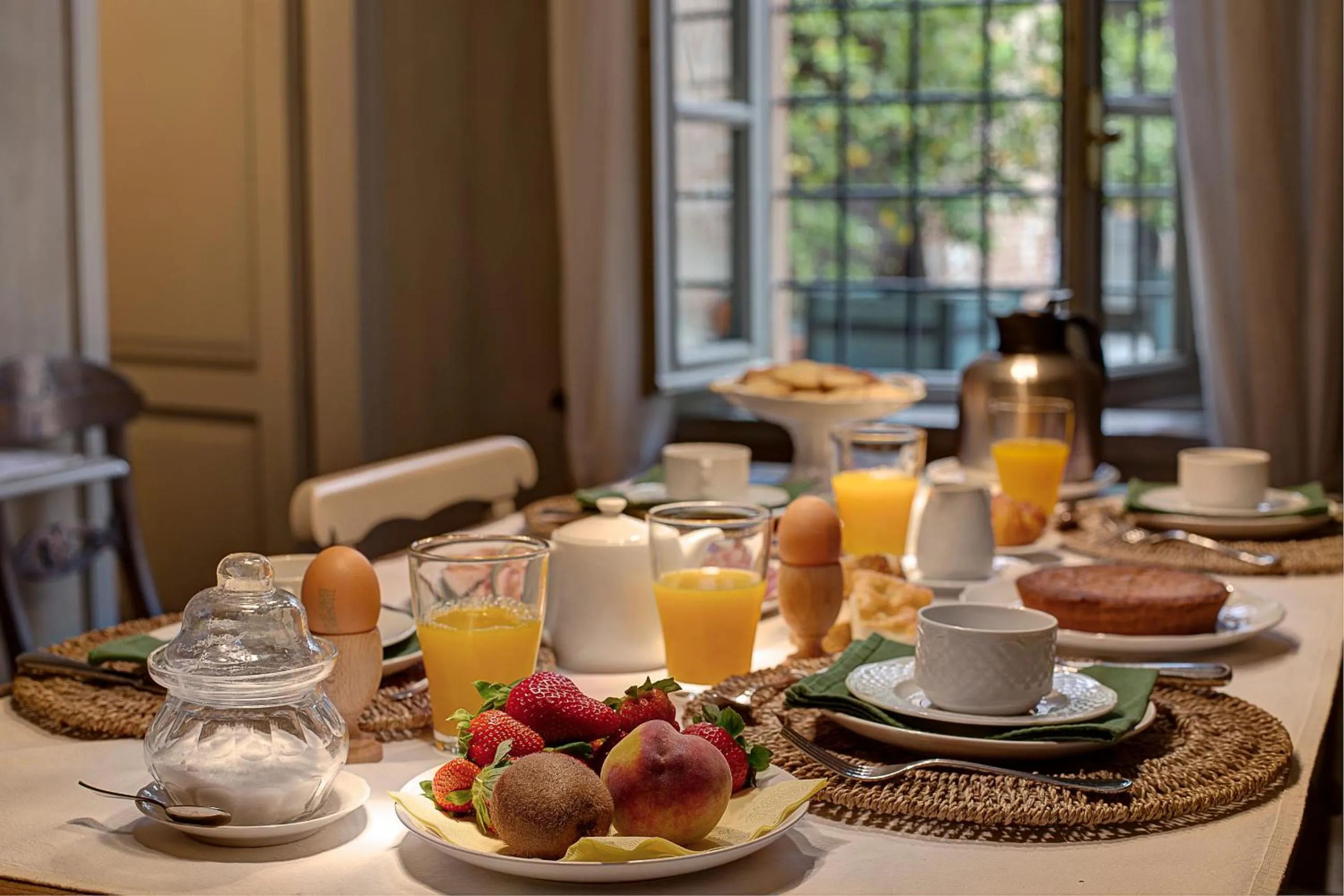 Food and drinks in Marchesi Alfieri - Cantine e Ospitalità