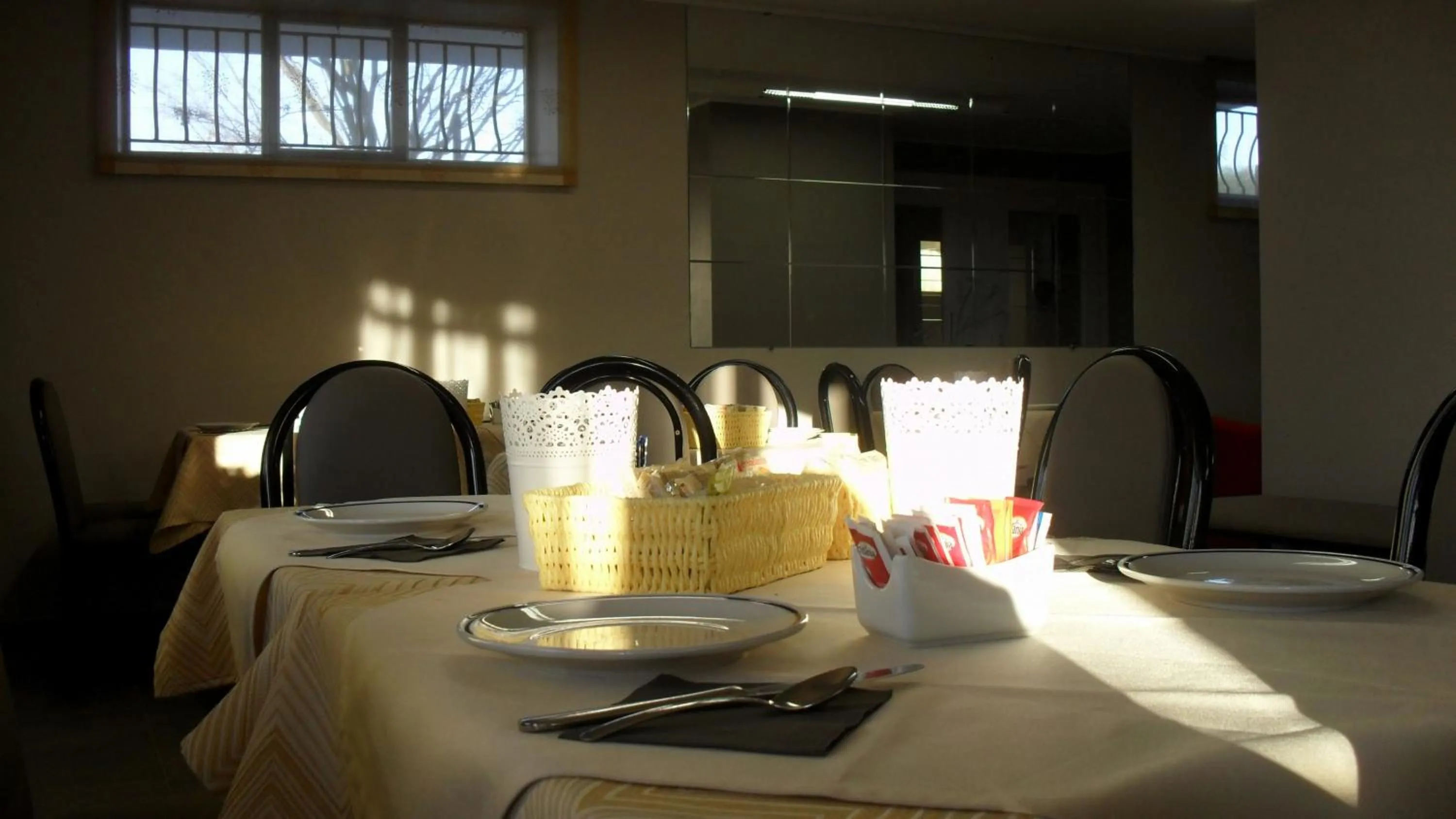 Restaurant/places to eat in Albergo Residence Isotta