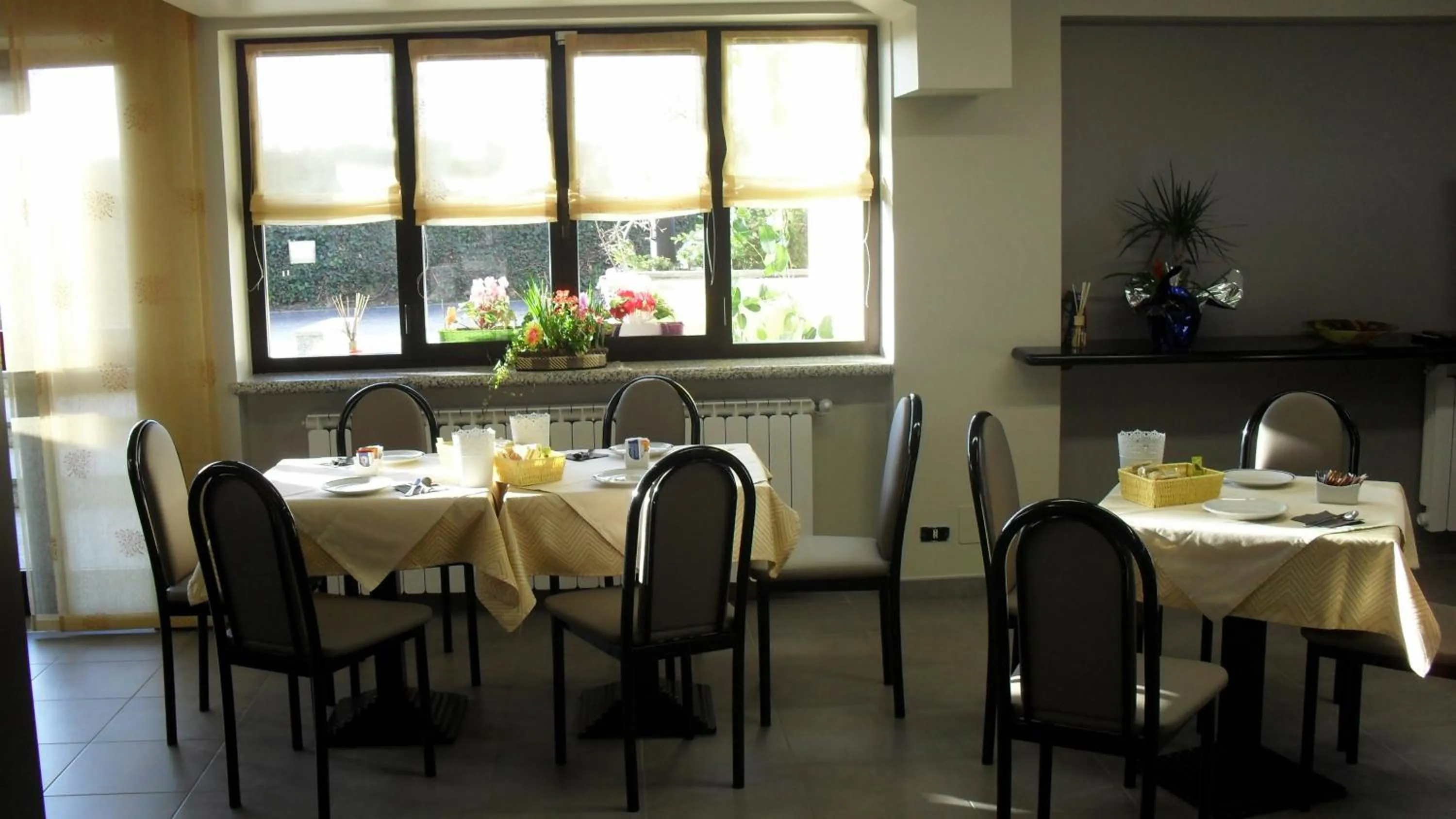 Restaurant/places to eat in Albergo Residence Isotta
