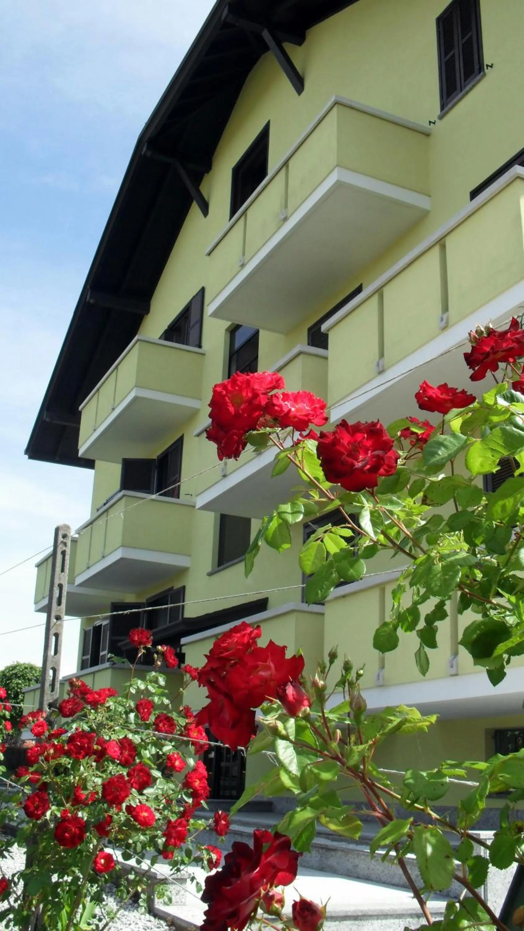 Facade/entrance in Albergo Residence Isotta