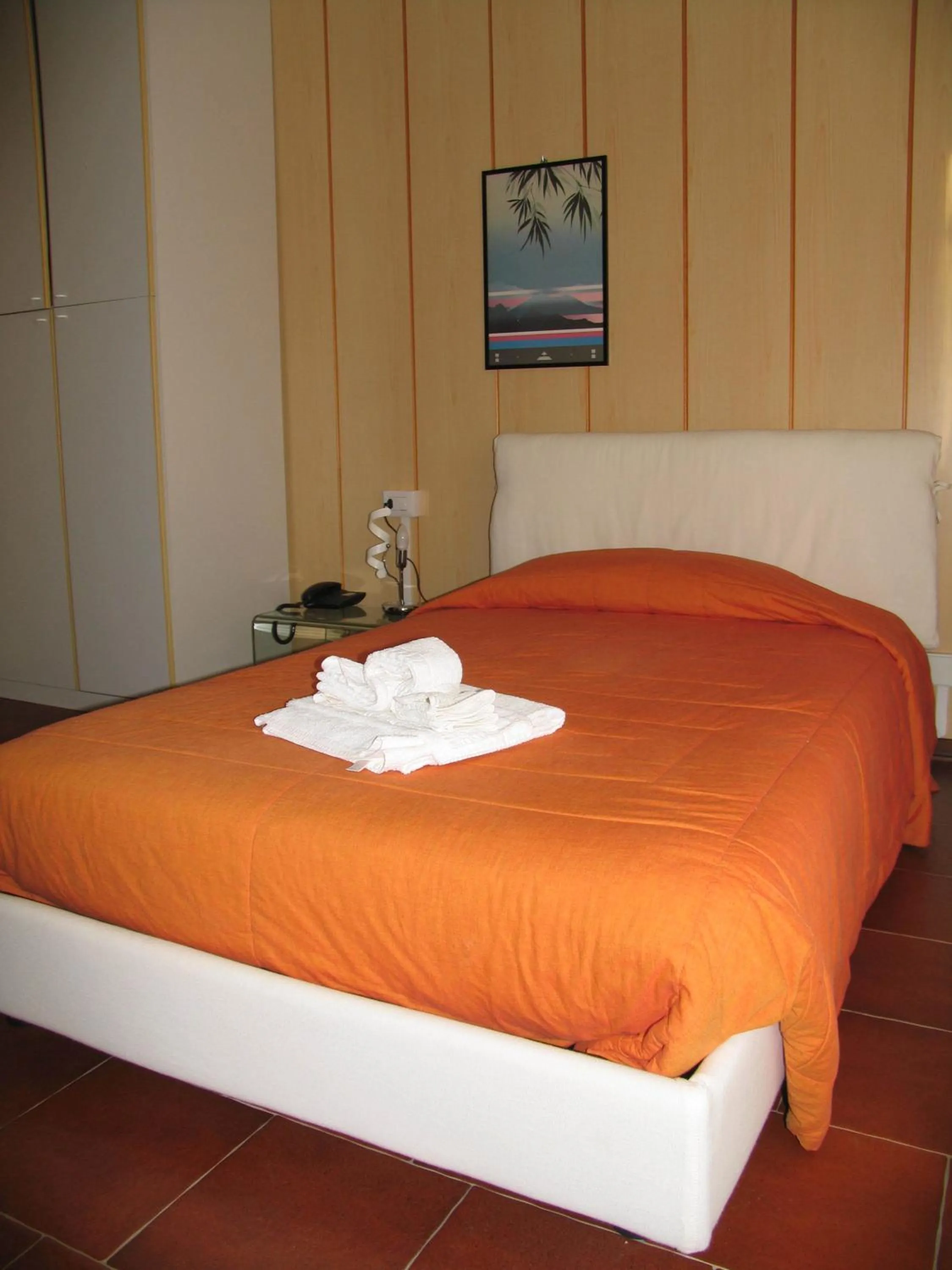 Bedroom, Bed in Albergo Residence Isotta