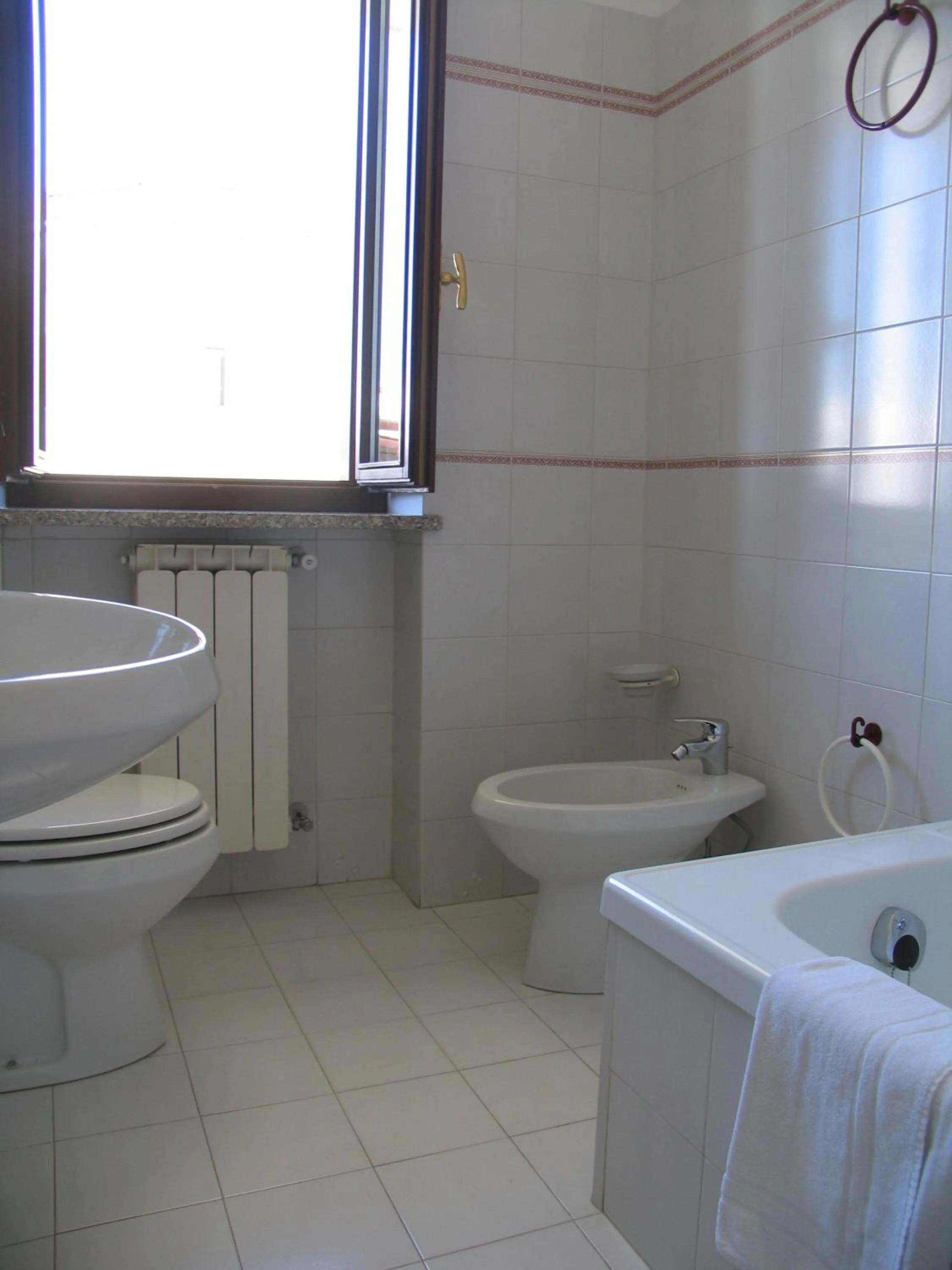 Bathroom in Albergo Residence Isotta
