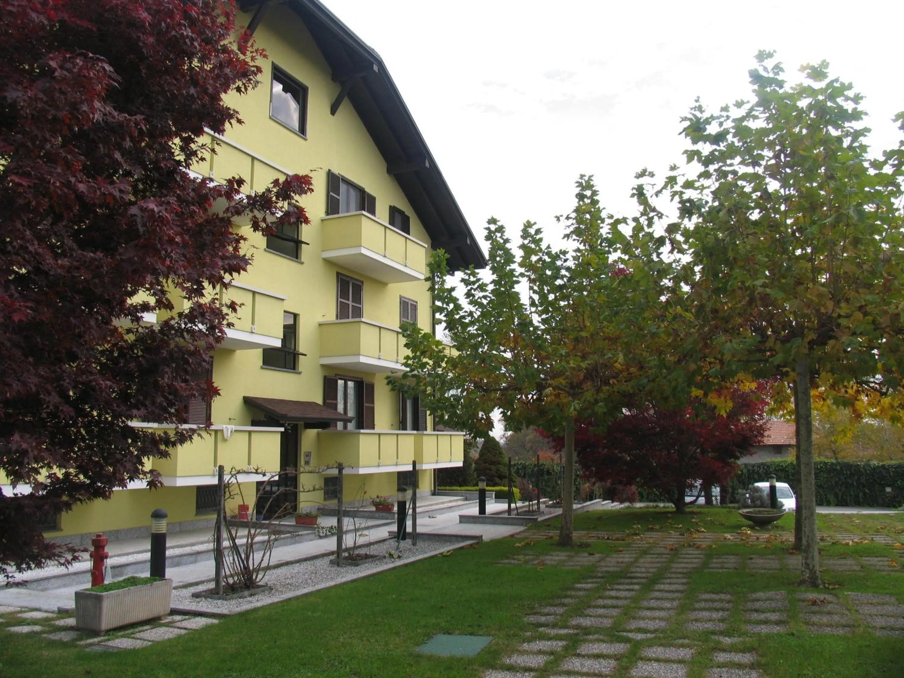 Facade/entrance in Albergo Residence Isotta