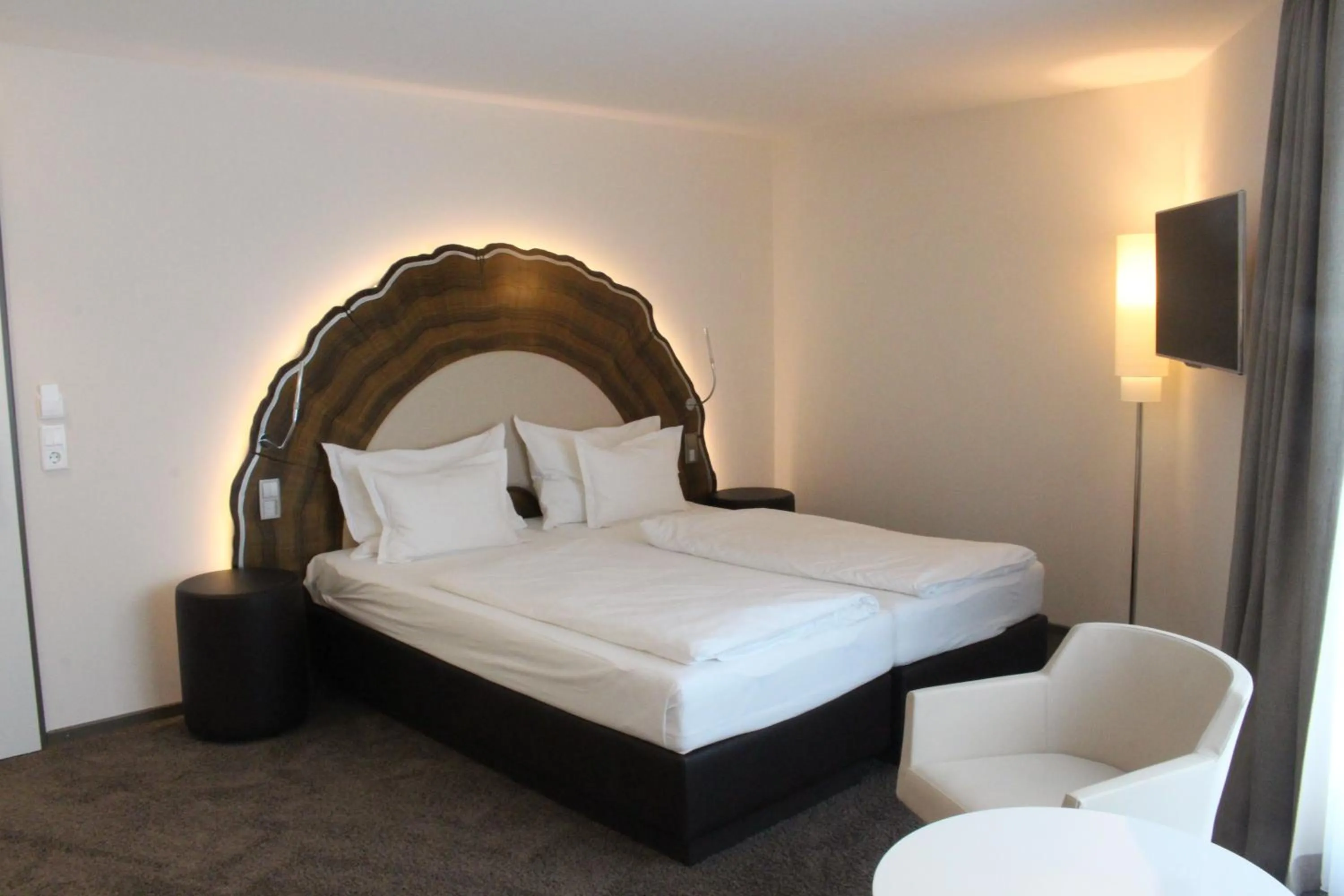 Bed in Taome Feng Shui Stadthotel Breisgau