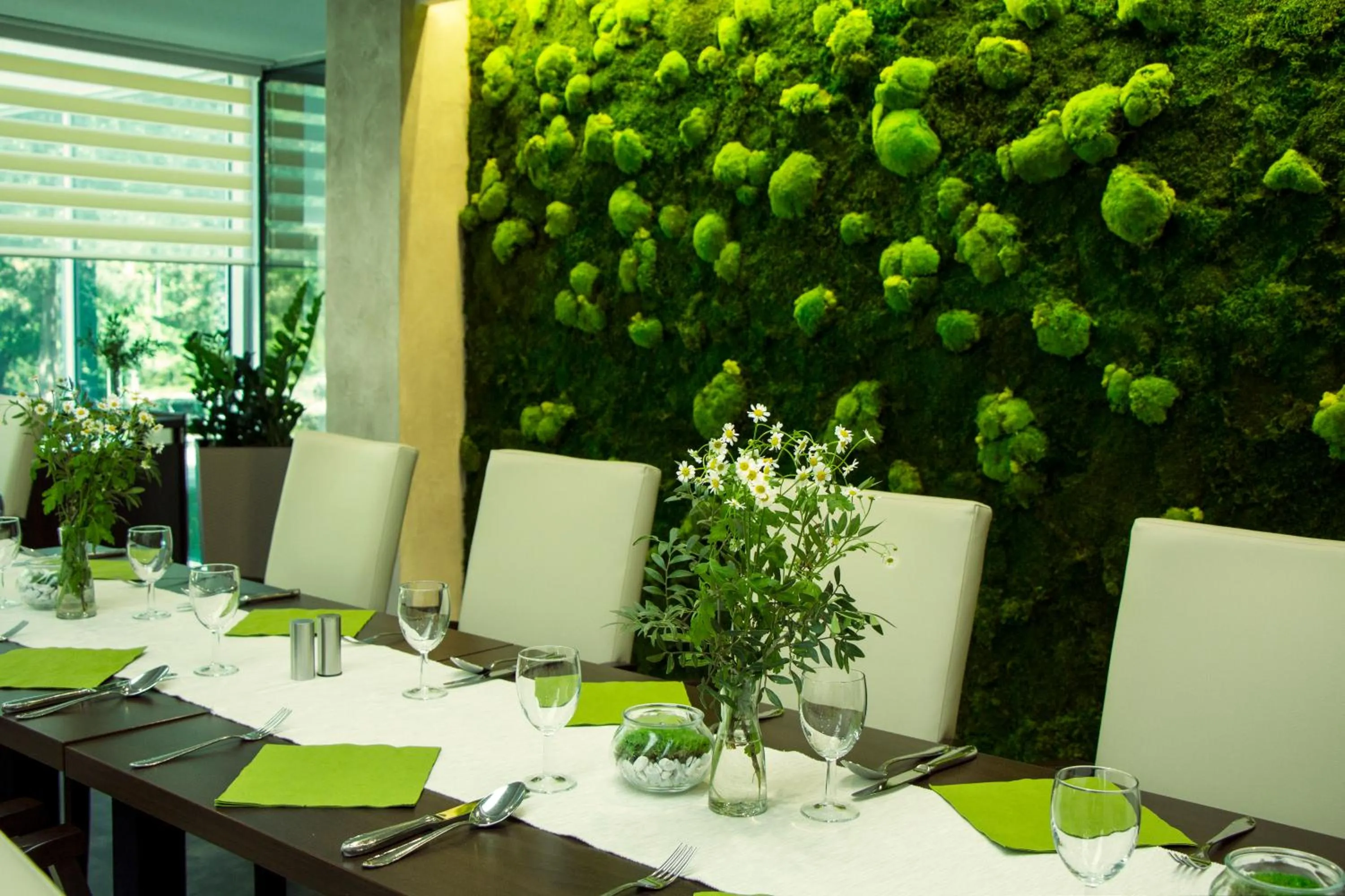 Restaurant/places to eat in CENTRAL PARK FLORA