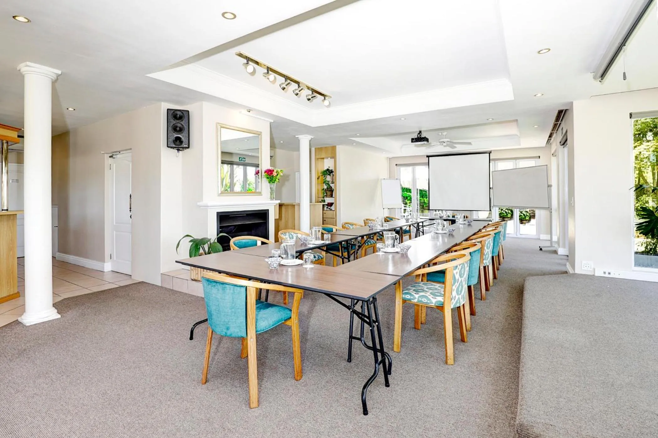 Banquet/Function facilities in Bell Rosen Guest House