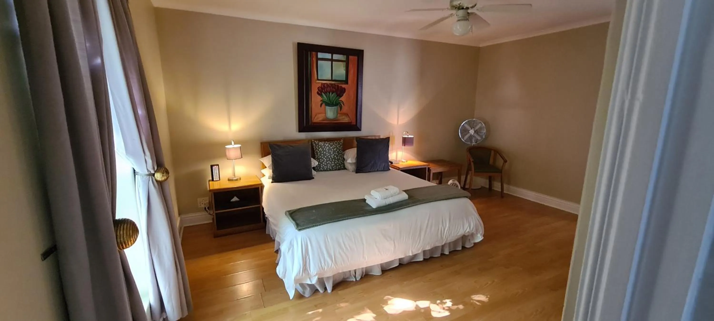 Bedroom, Bed in Bell Rosen Guest House