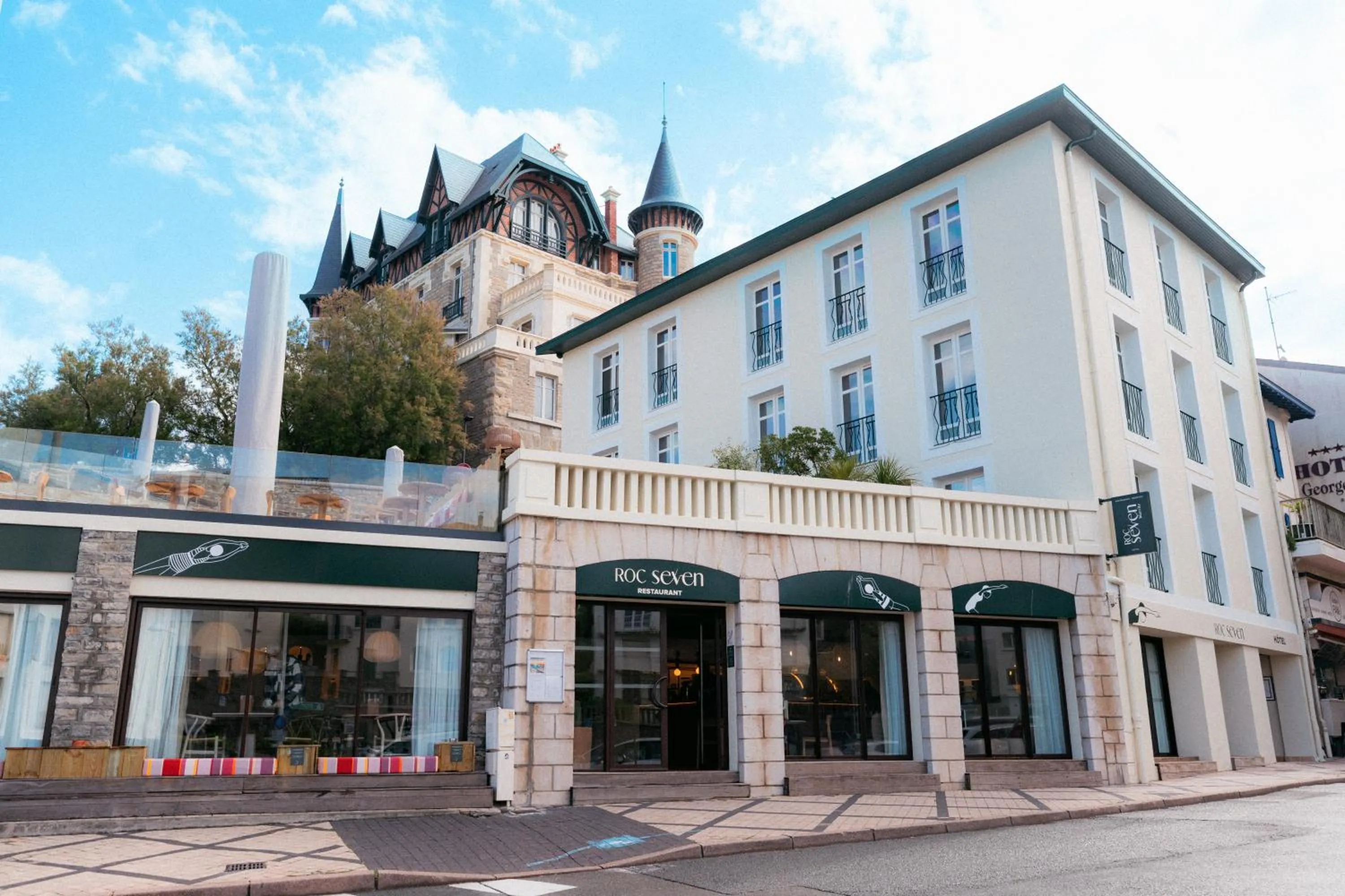 Facade/entrance in Roc Seven Biarritz