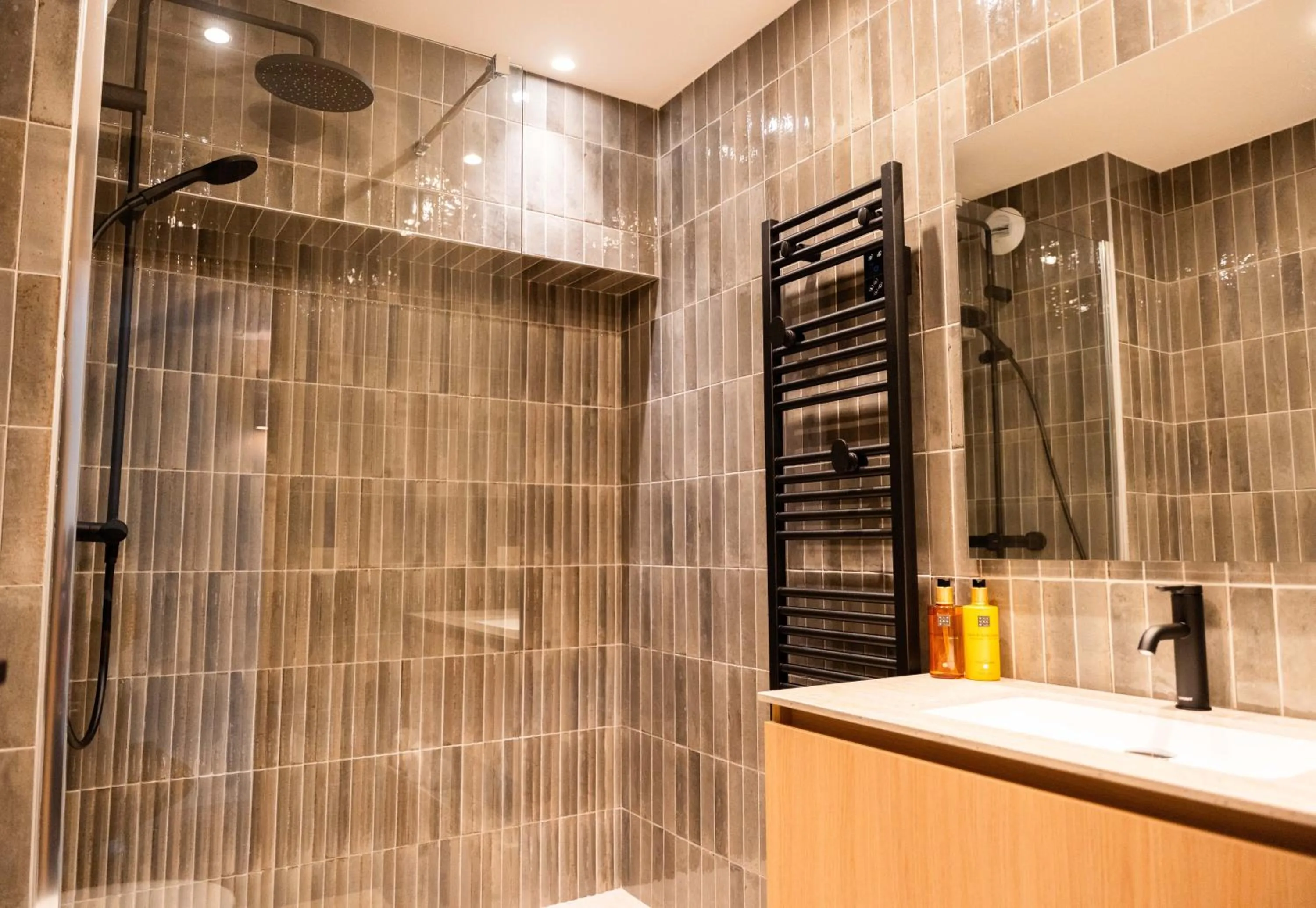 Bathroom in Roc Seven Biarritz